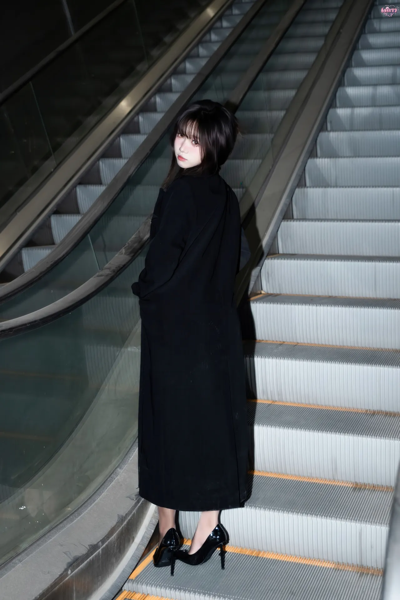 柒柒不可爱 – 午夜邂逅 [75P-648MB]