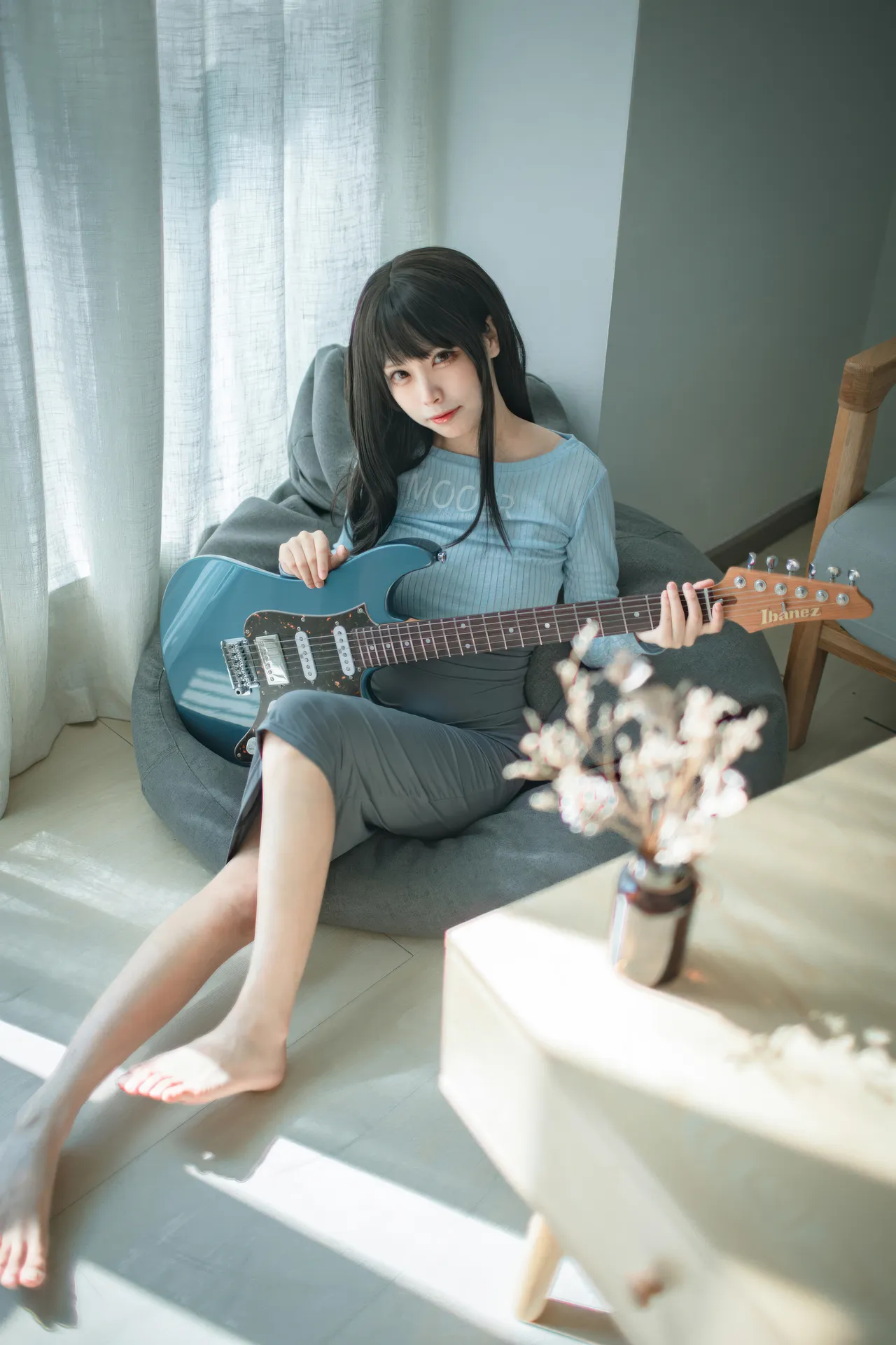 三無人型 – 吉他妹妹 [24P-300MB]