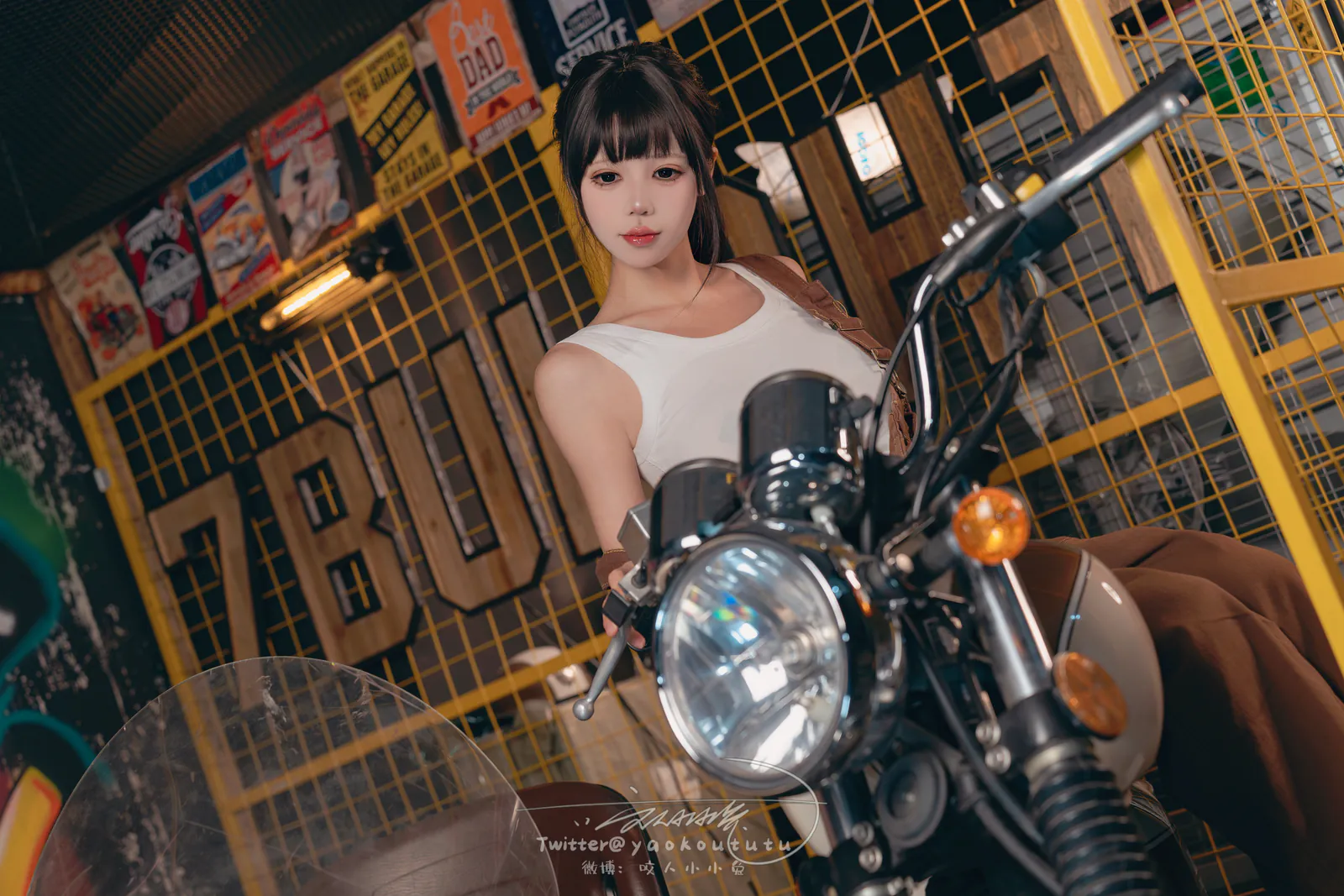 Yiko湿润兔 – 2401月作品『机车修理工』Shake it [71P1V-1.54GB]