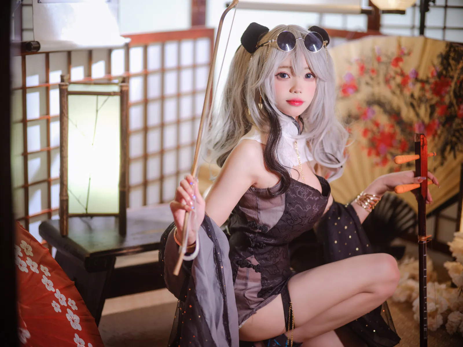 Yiko湿润兔 - 食铁兽 [12P-69MB]