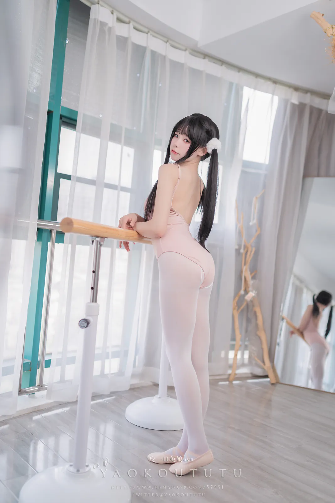 Yiko湿润兔 – 来不及的舞蹈课 [86P1V-1.04GB]