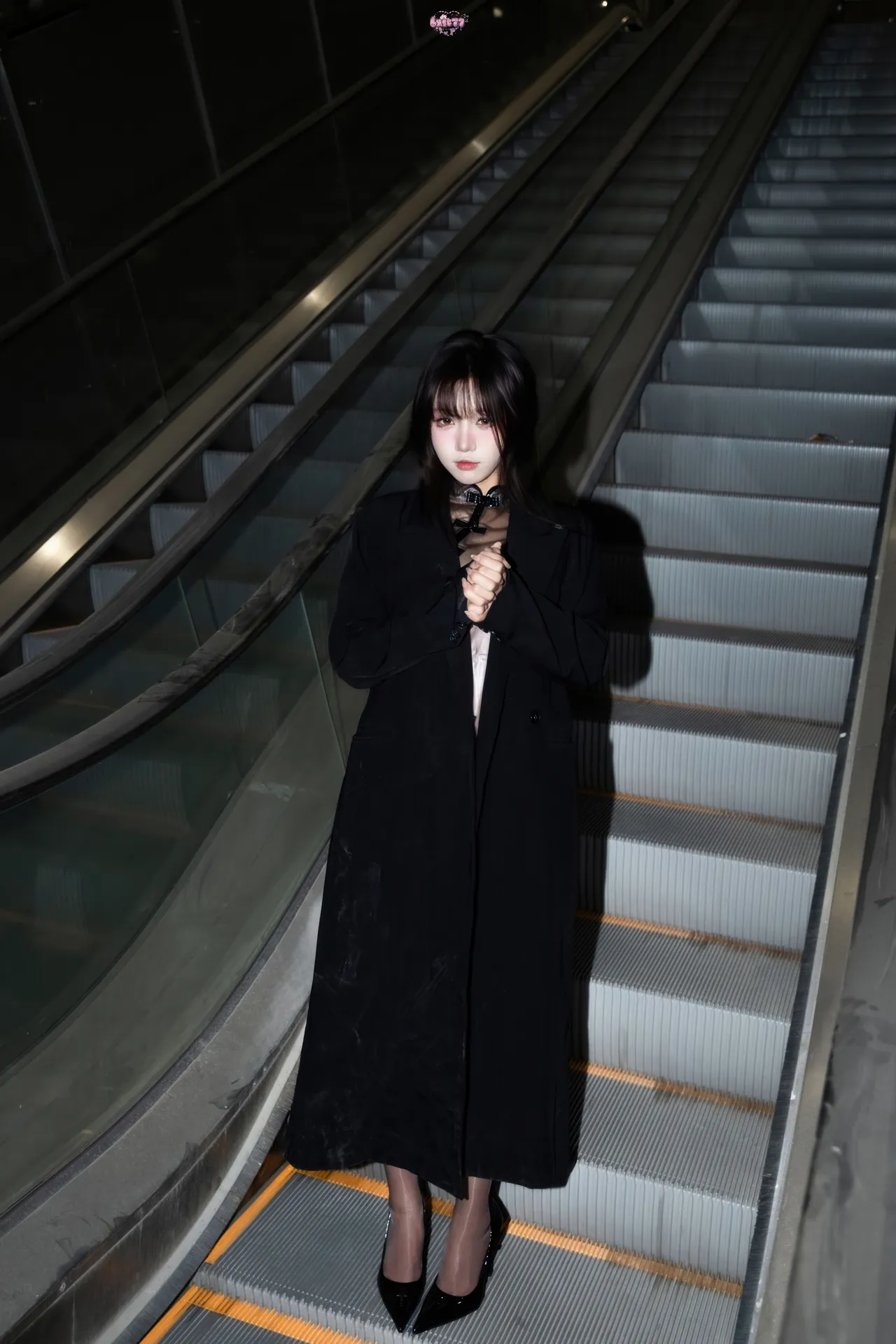 柒柒不可爱 - 午夜邂逅 [75P-648MB]