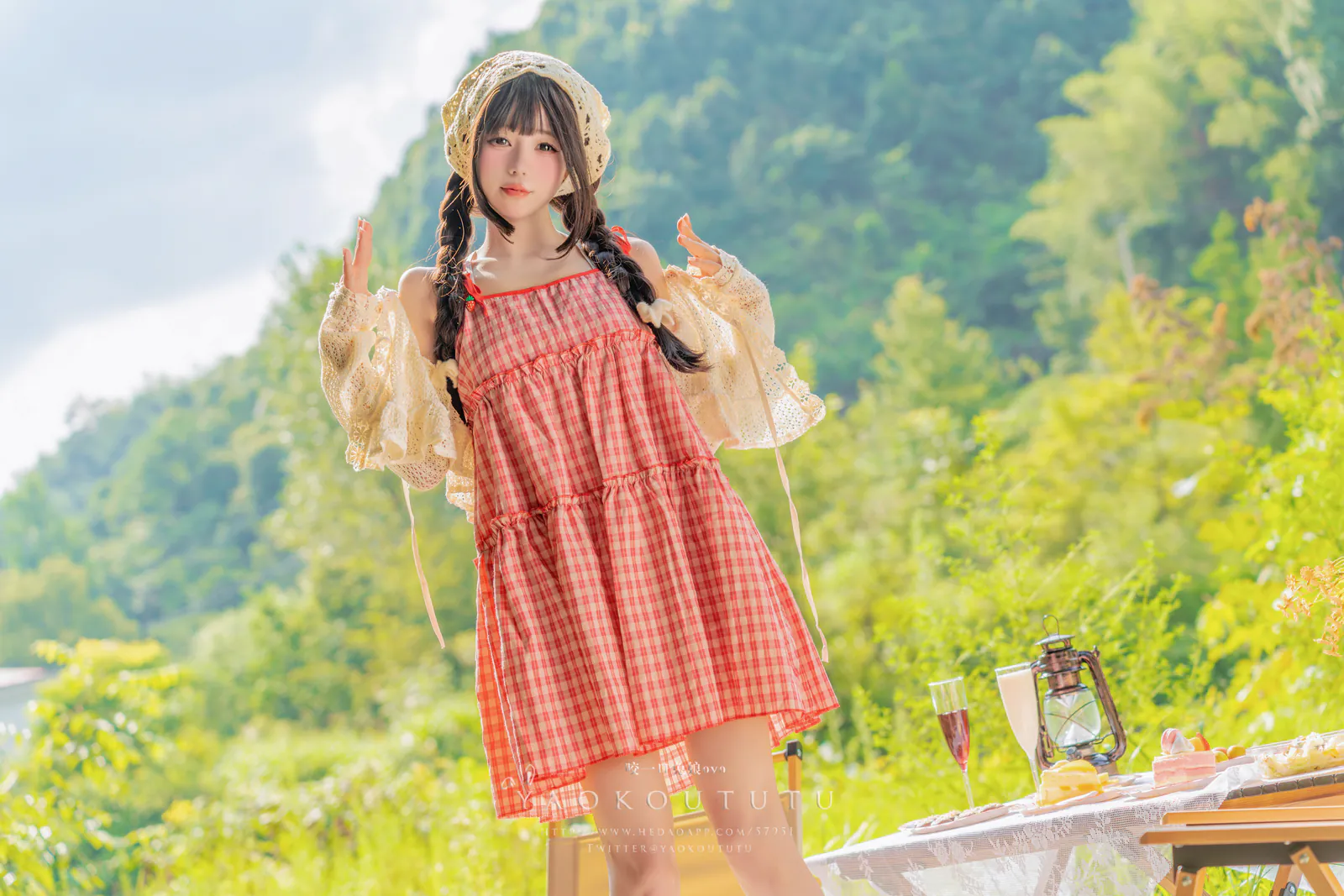 Yiko湿润兔 – 『绿野茶会』Lovesick girls [69P1V-1.35GB]