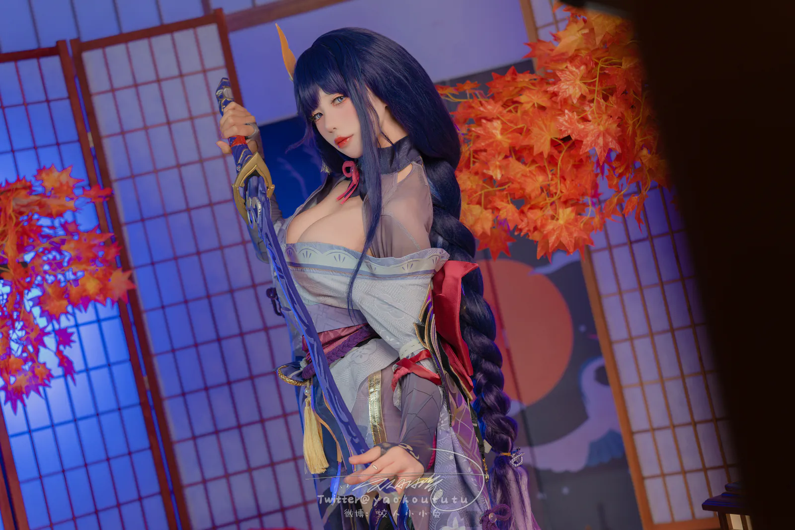 Yiko湿润兔 – 咬人小小() 2403月作品 原神雷电将军 [76P1V-1.43GB]