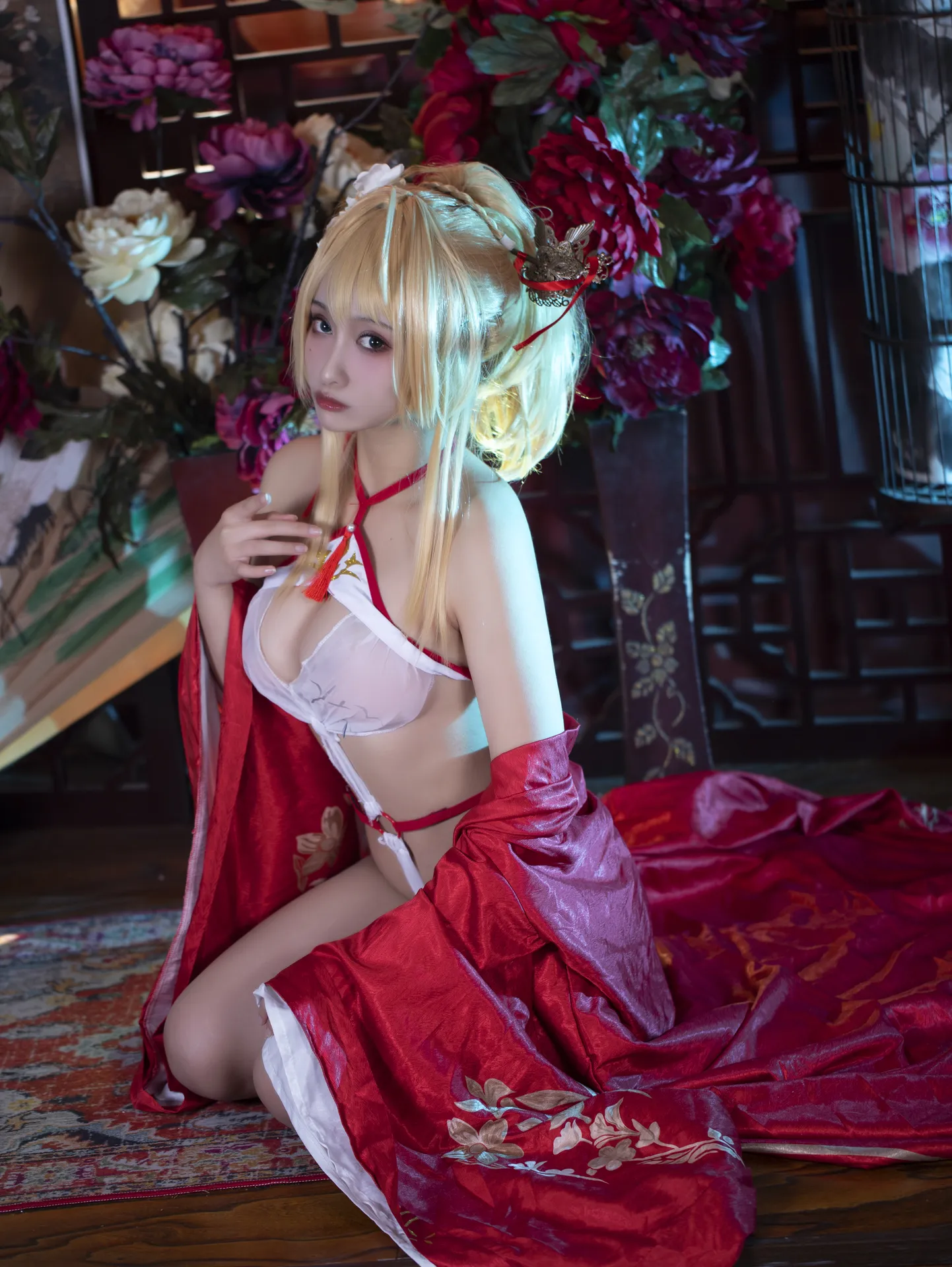 洛璃 LoLiSAMA - 光荣凉夜香雪 [36P-511MB]