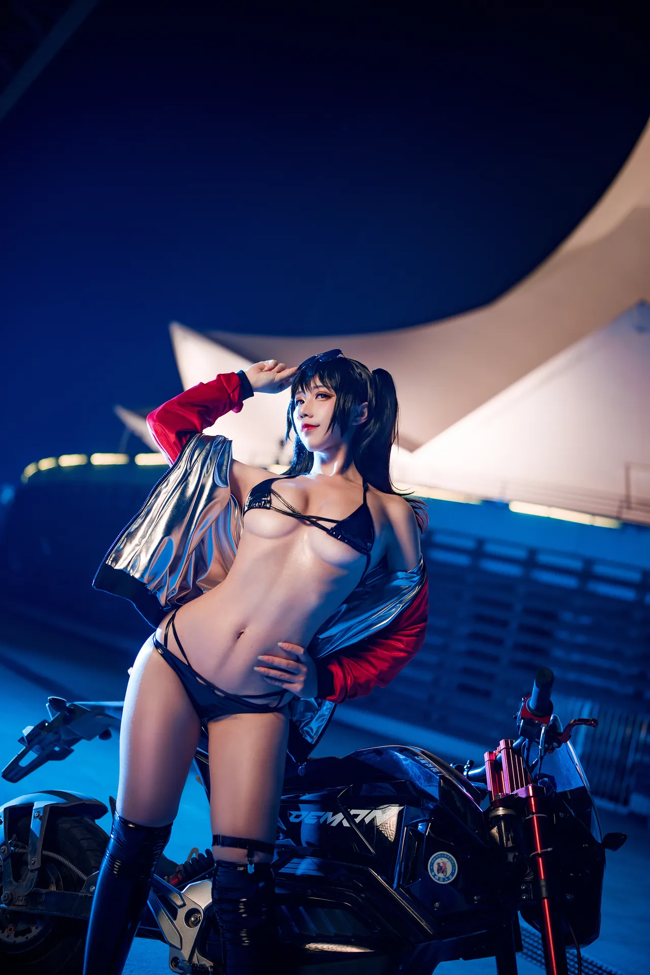 九曲Jean – Taihou Race Queen [14P-166MB]