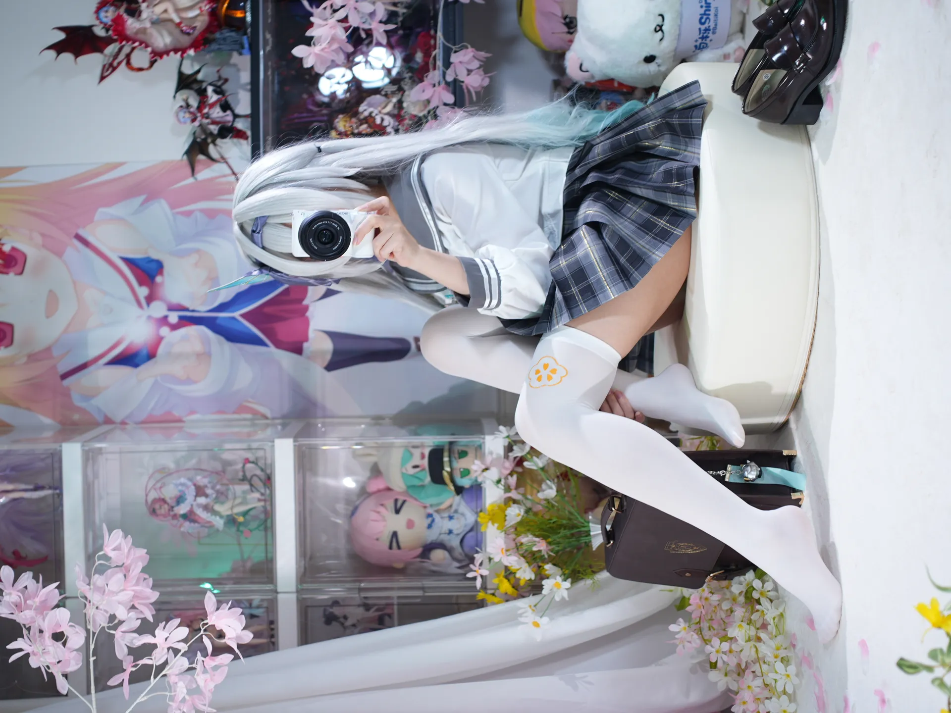 白栎Shirly - 春日流萤 [130P25V-7.46GB]