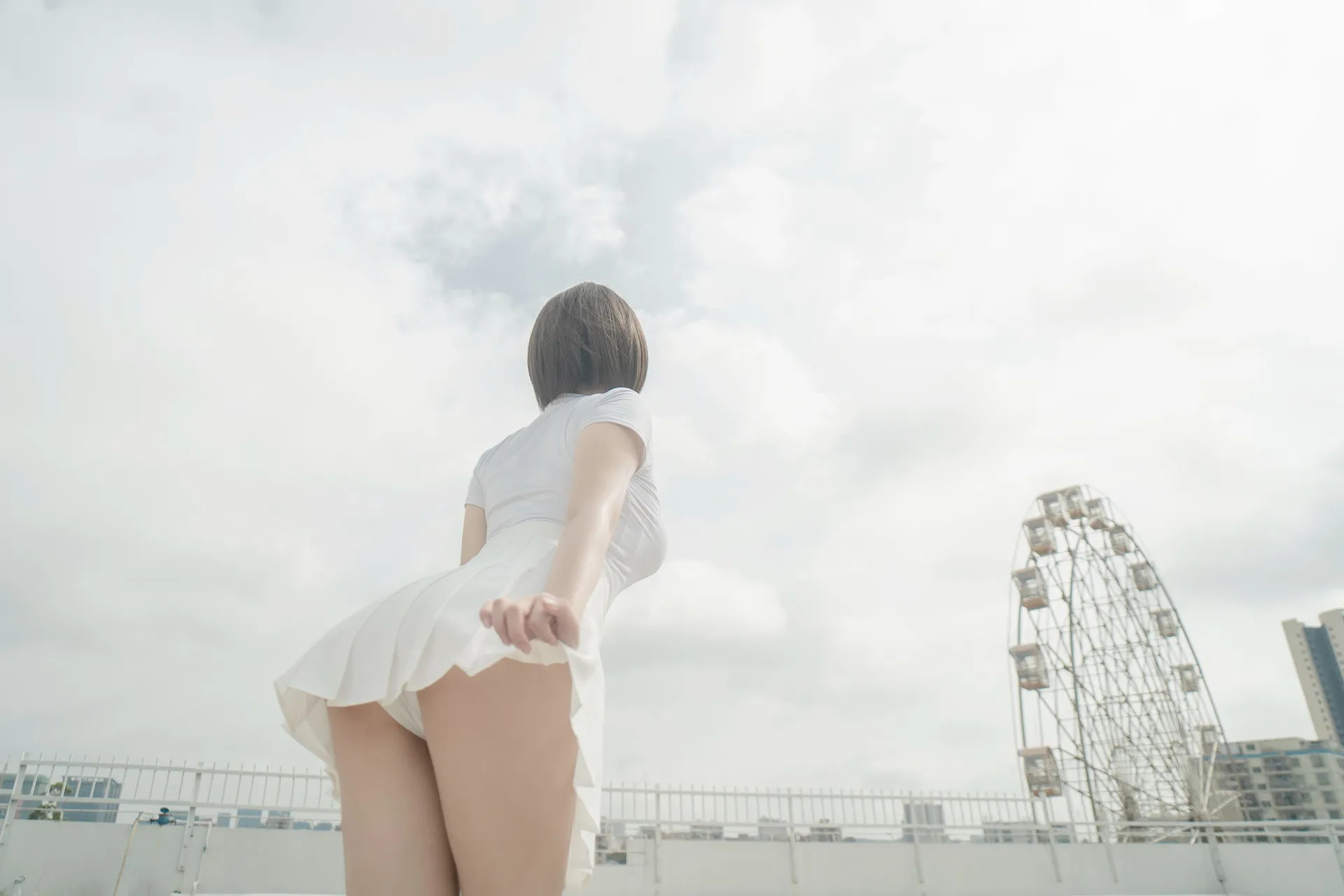 阿薰kaOri – 天台 [82P1V-723MB]