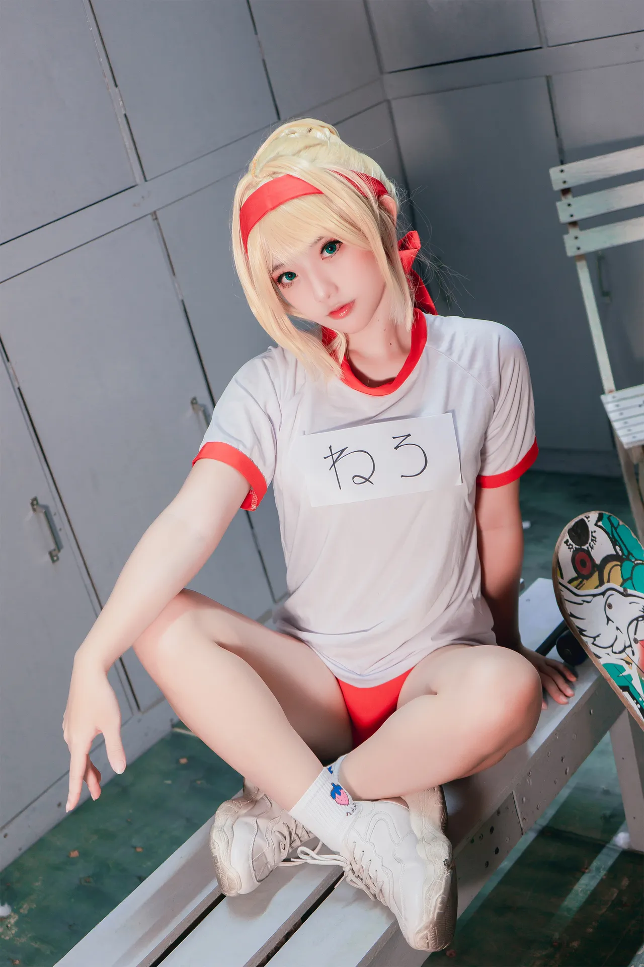 Messie Huang - Nero [22P-98MB]