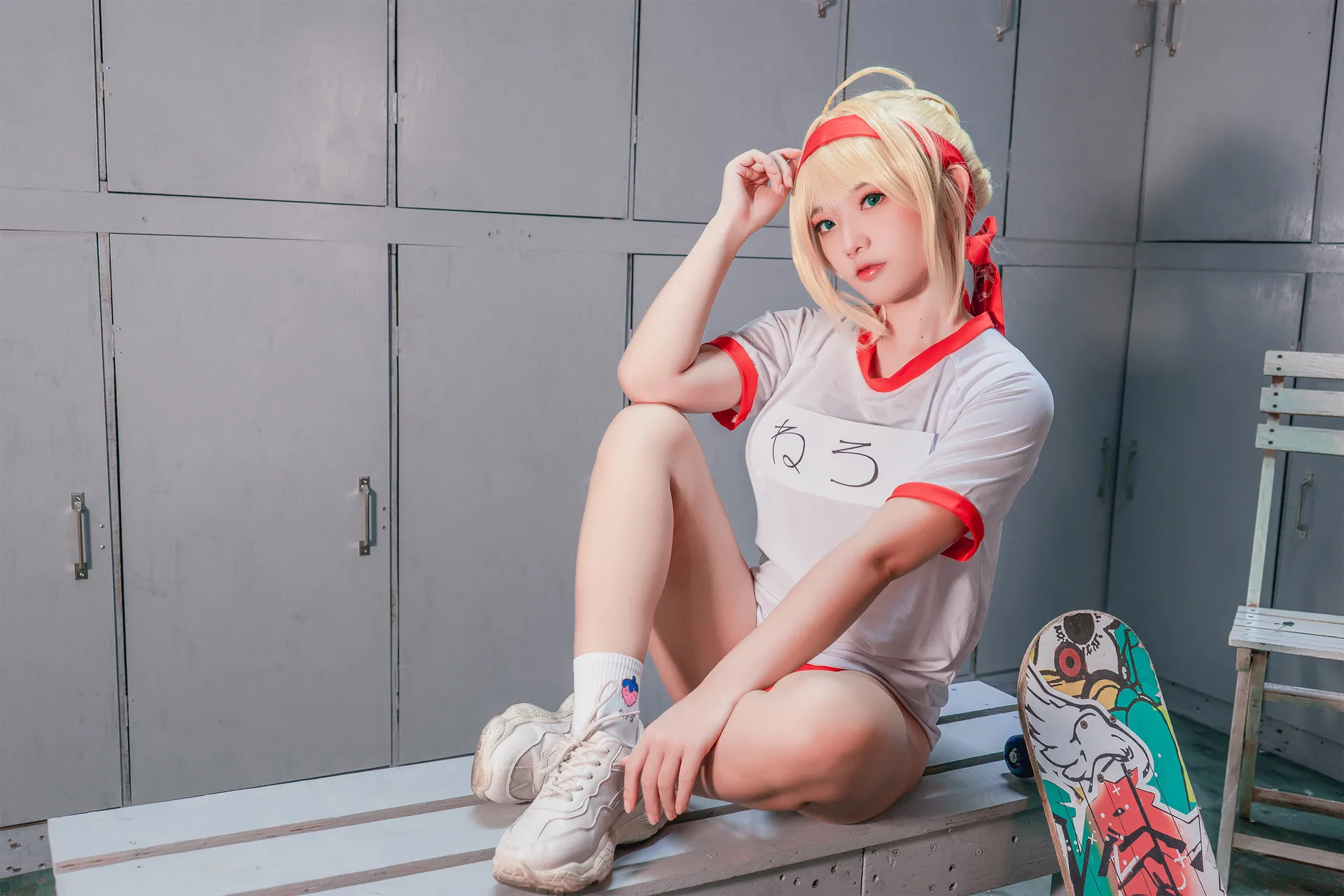 Messie Huang - Nero [22P-98MB]