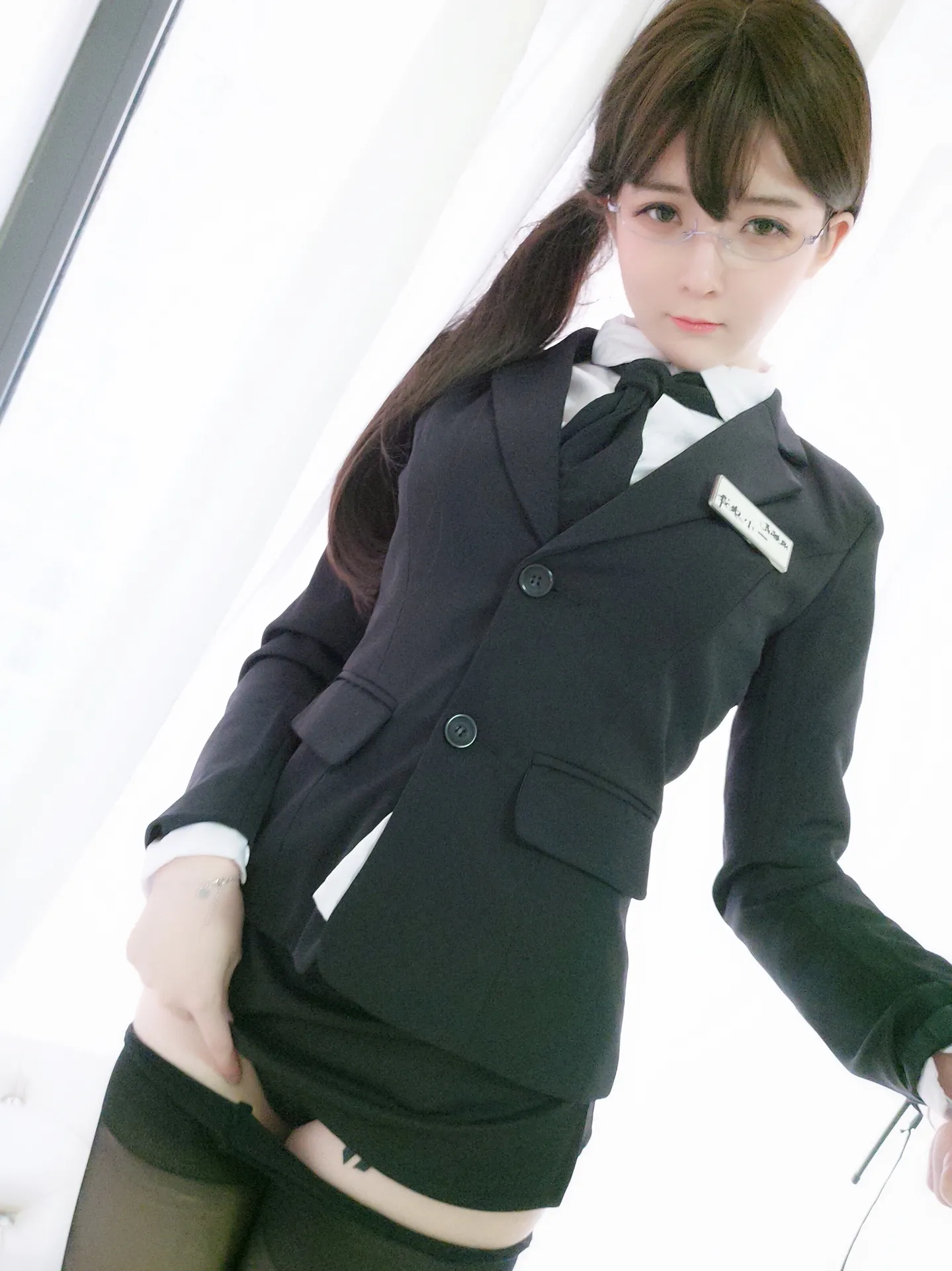 一小央泽 – 助理姐姐 [51P4V-349MB]