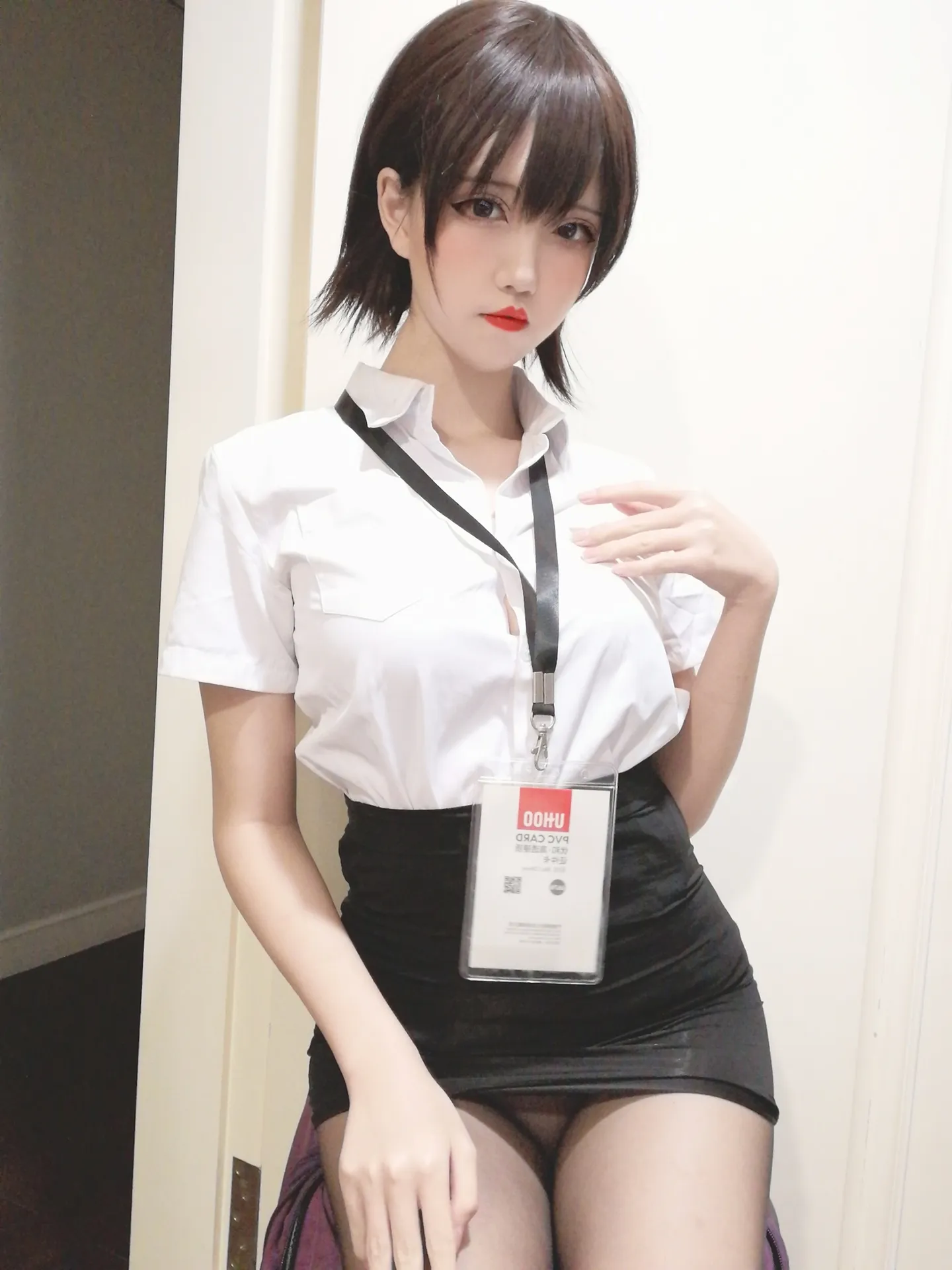 阿薰kaOri – 黑丝OL [45P2V-265MB]