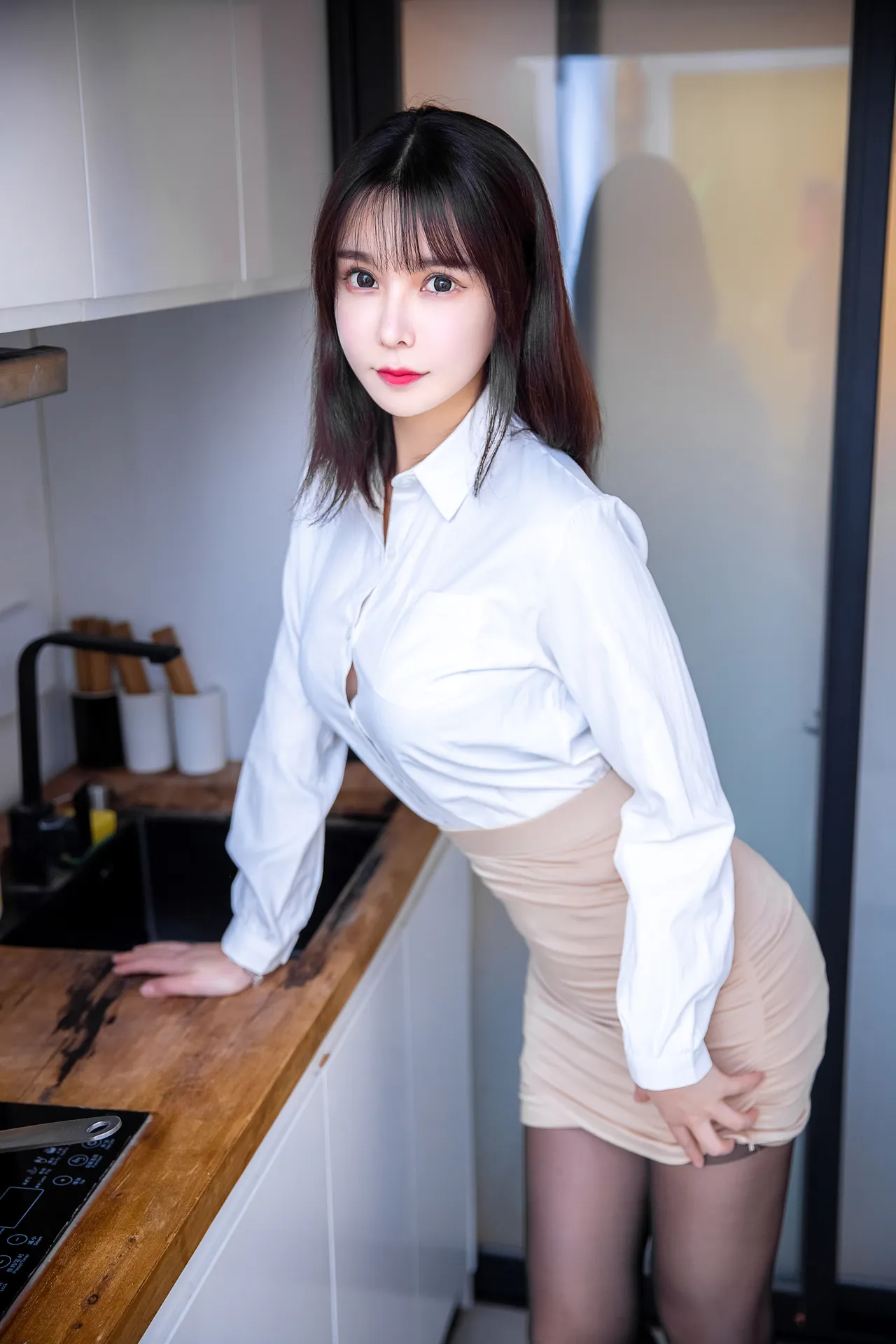 亚马逊鲶鱼 - 下班后OL [31P-1.11GB]