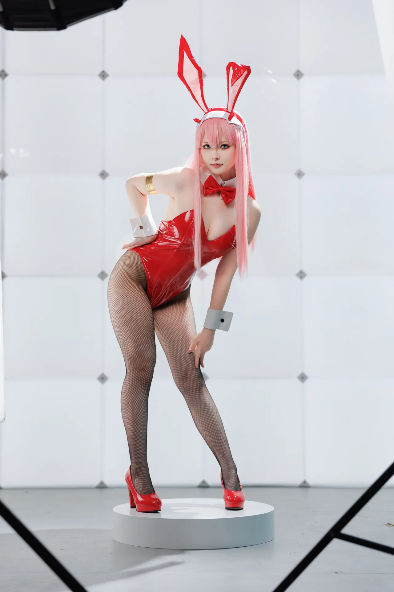 屿鱼 - Zero Two [39P-430MB]