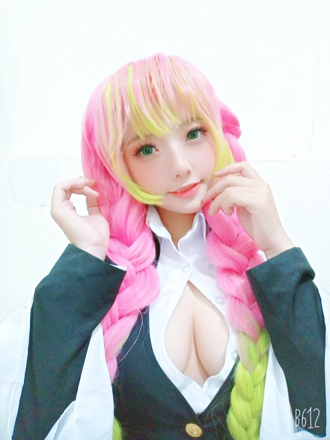 Messie Huang - Kanroji [20P-40MB]