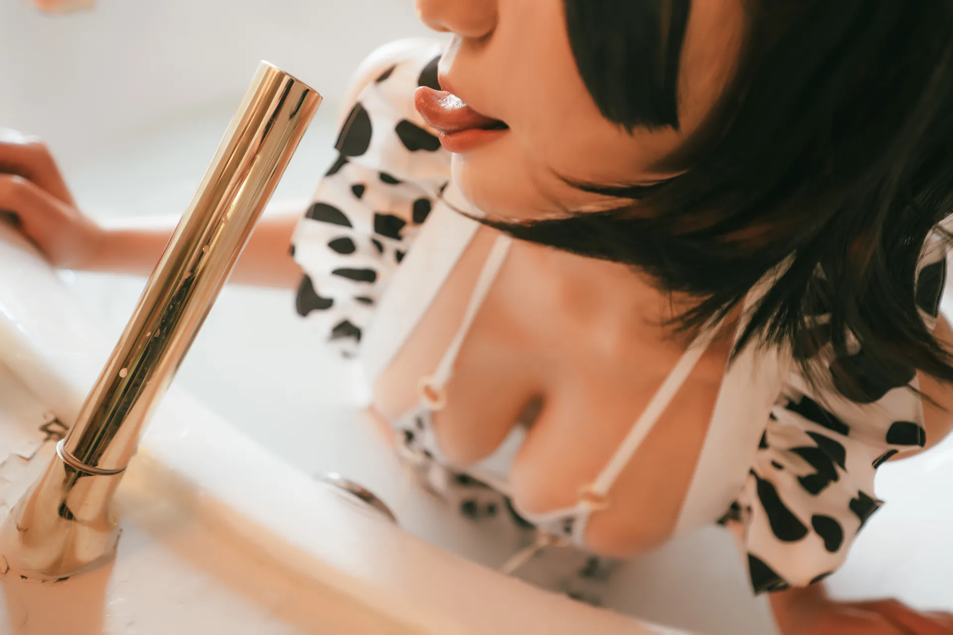 星澜是澜澜叫澜妹呀 - 乳牛女仆 [42P1V-1.35GB]