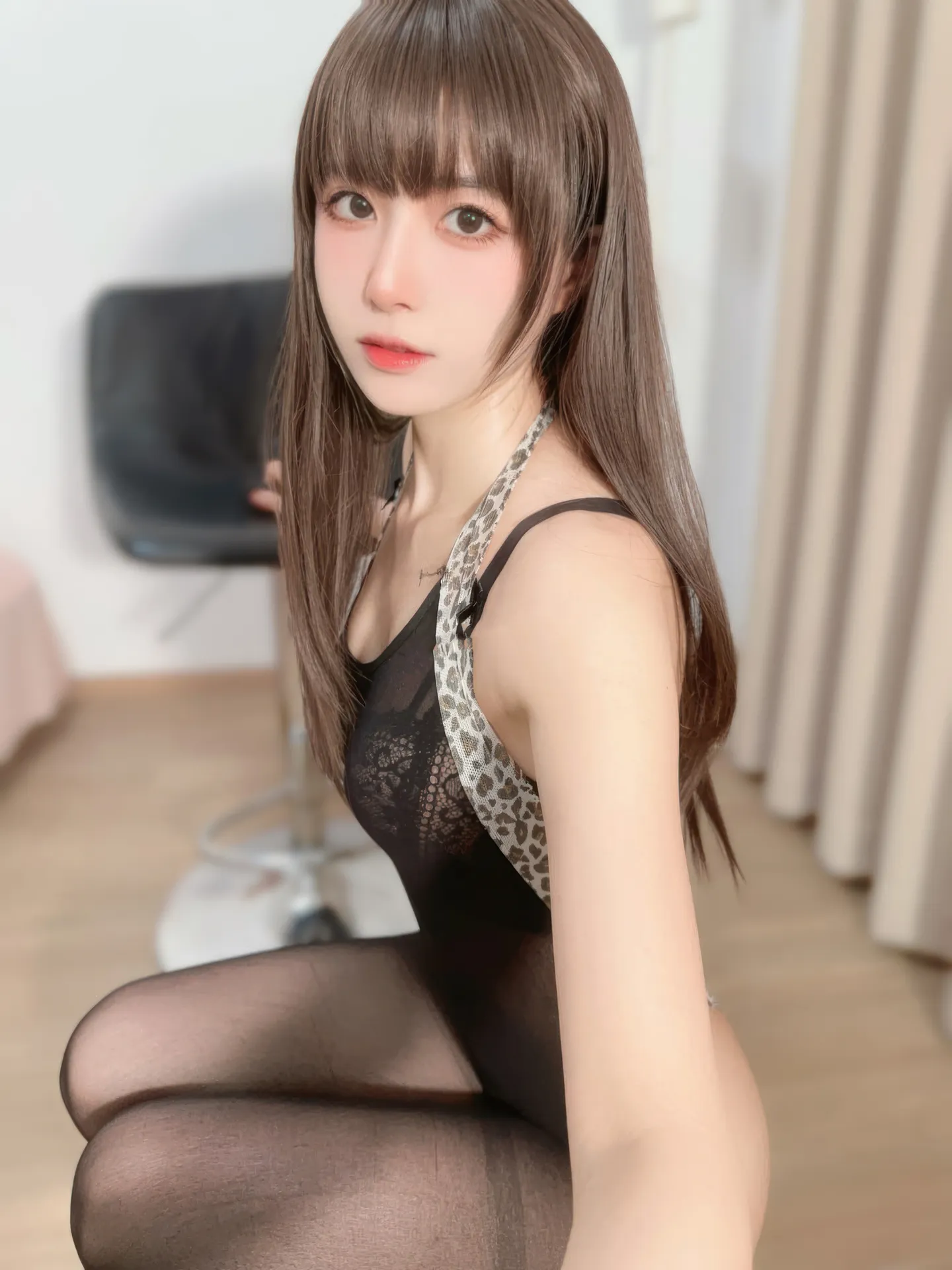 布丁大法 - 黑丝肥臀 [20P2V-165MB]