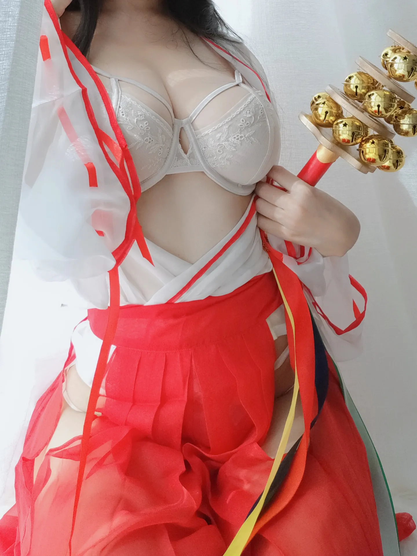 小仓千代w – 巫女 [34P-94MB]