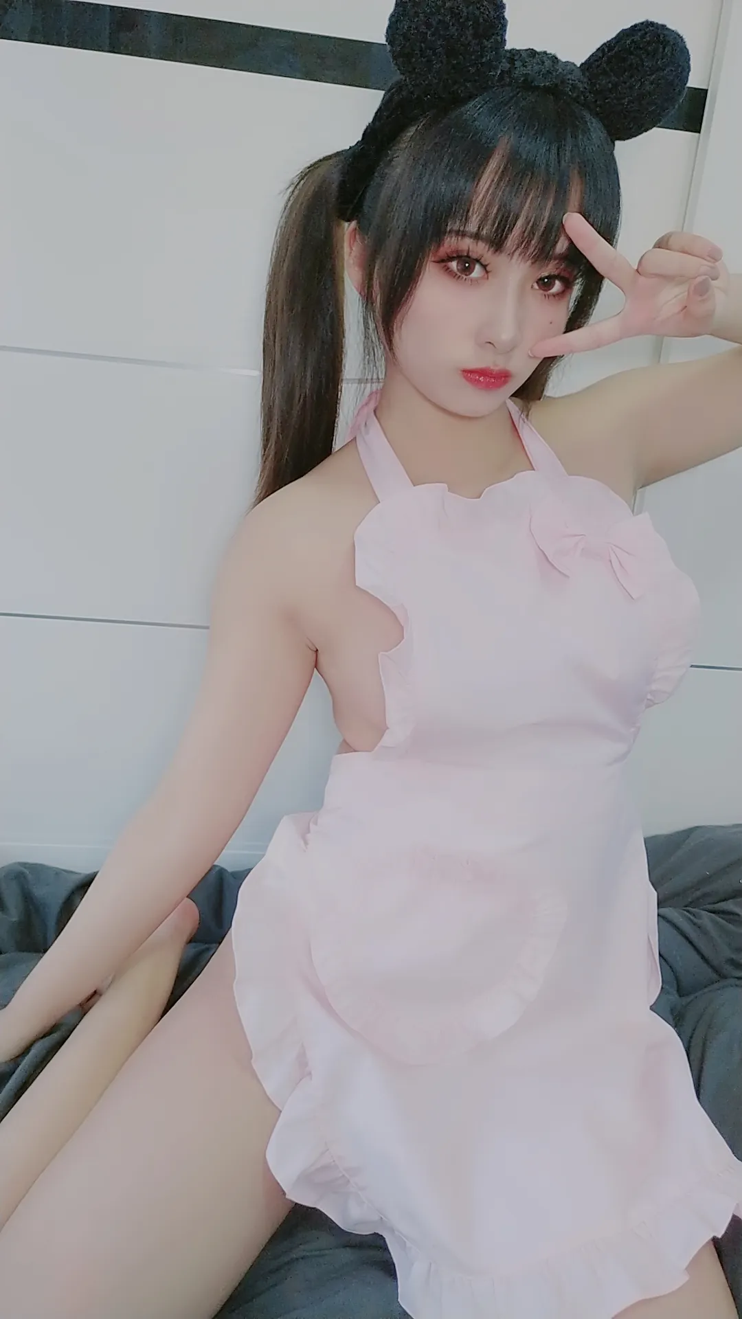 洛璃 LoLiSAMA – 猫咪围裙 [95P4V-305MB]