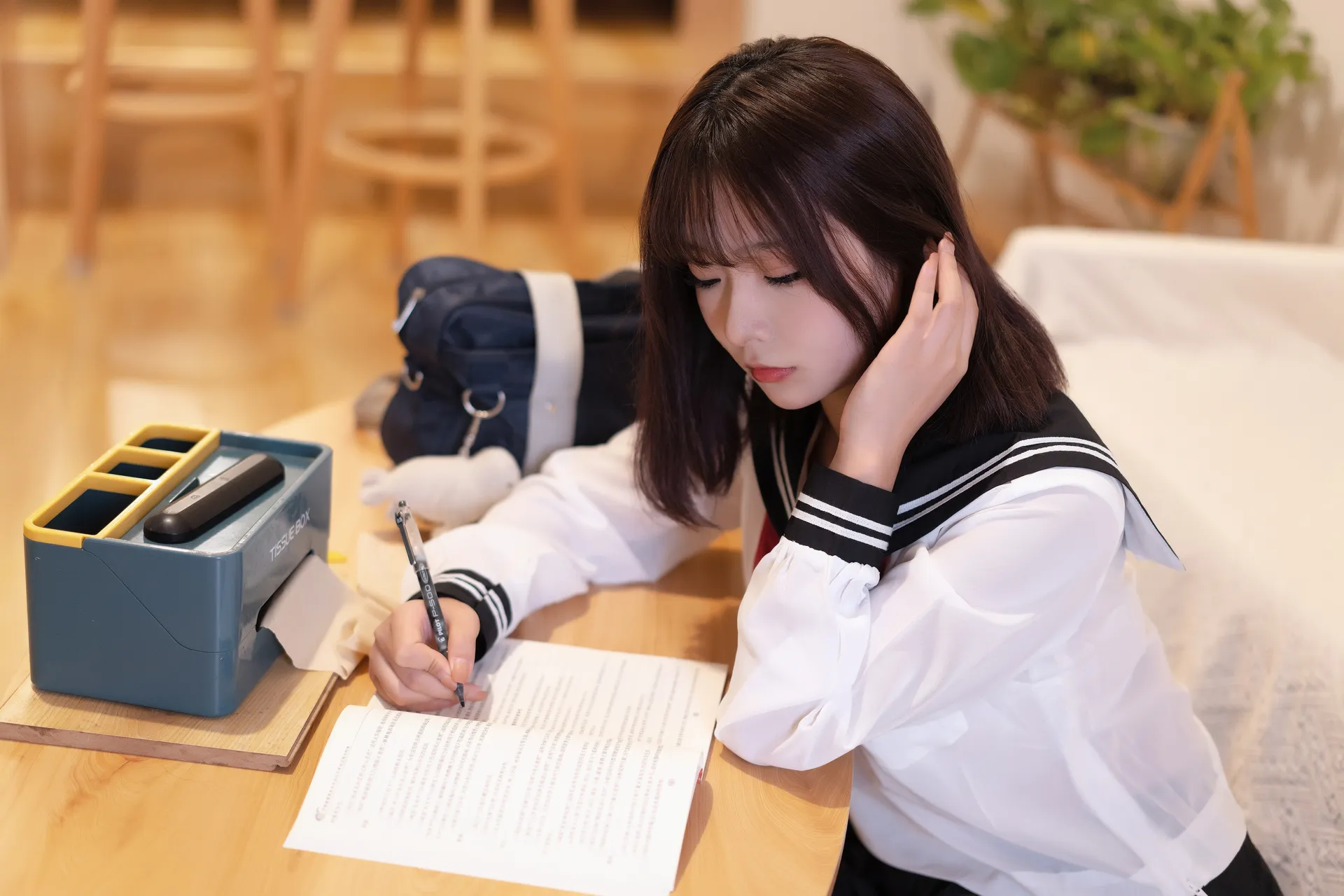 yuuhui玉汇 - N约会我的女学生 [101P-1.41GB]