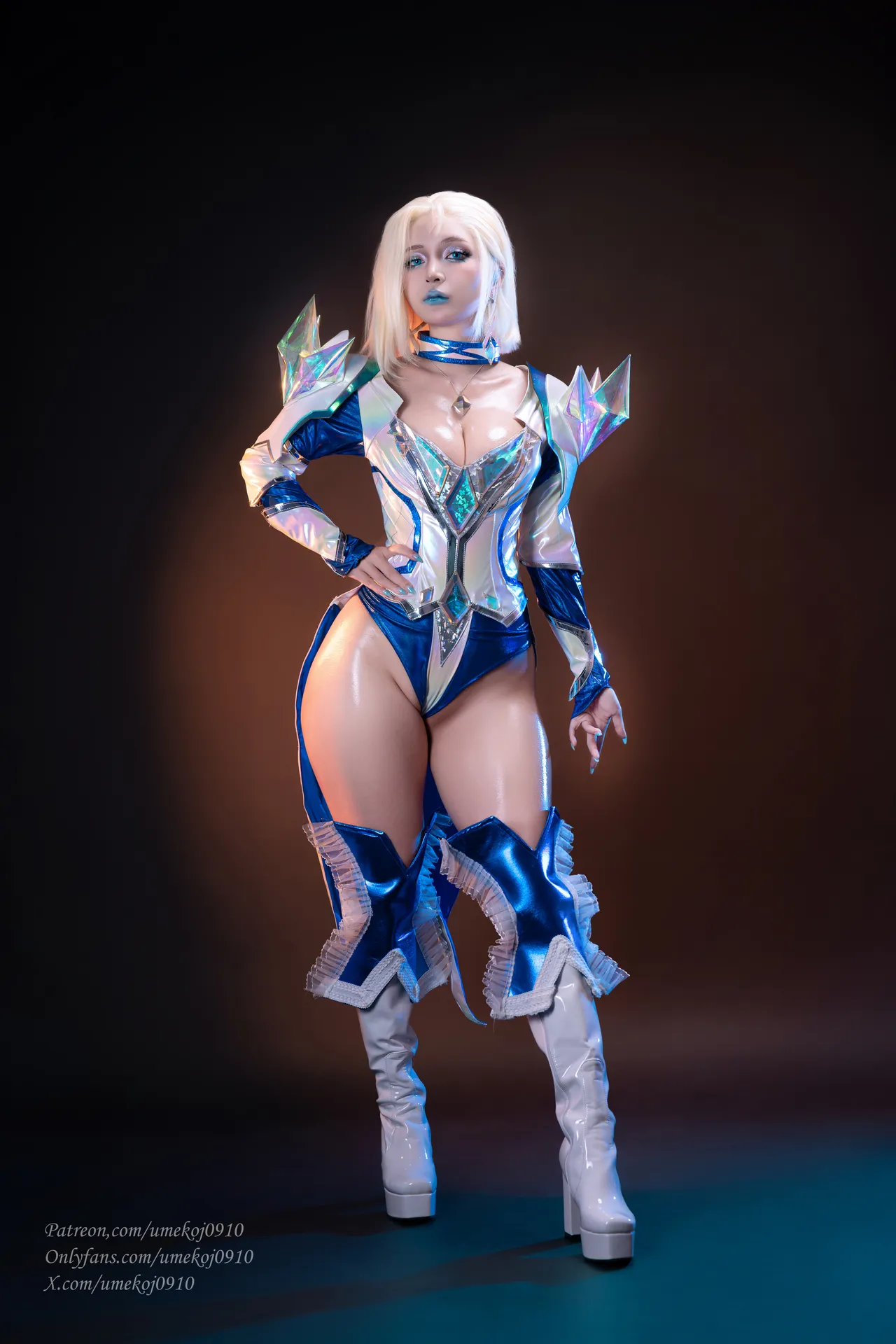 Umeko J – Emma Frost [100P18V-2.88GB]