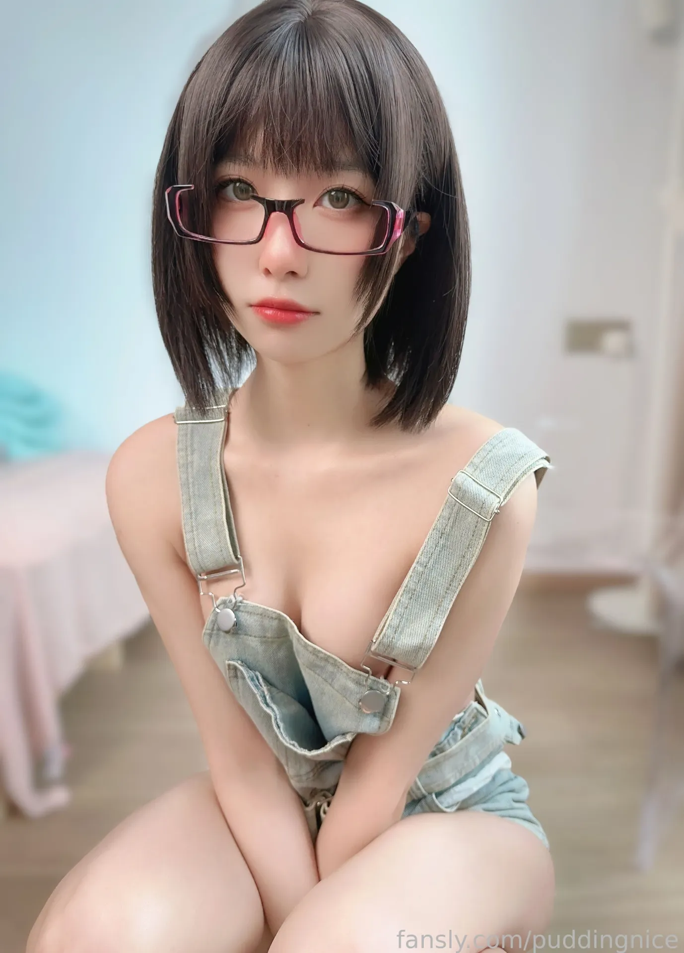 布丁大法 - 色气背带裤 [26P6V-151MB]
