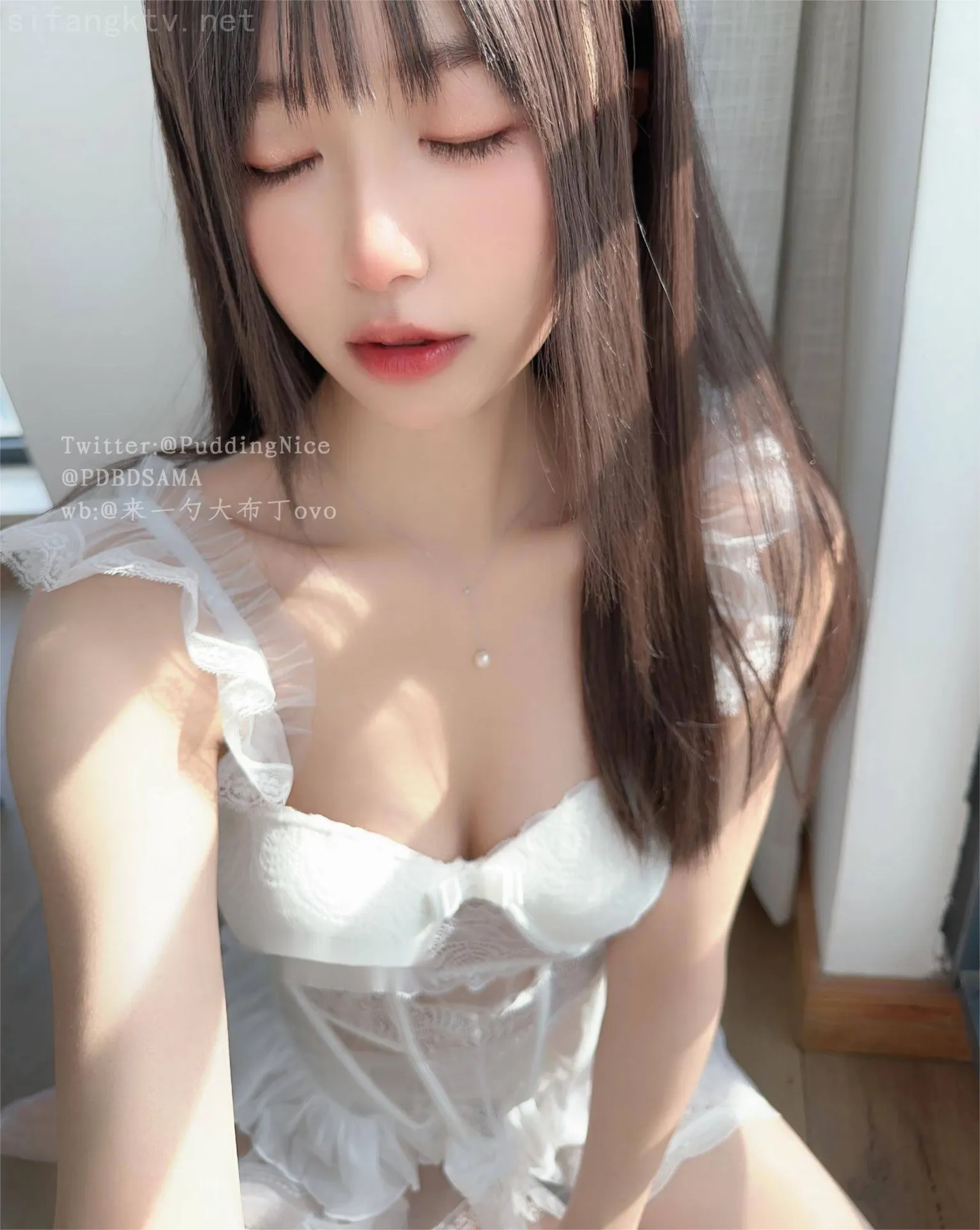 布丁大法 – 香草冰淇淋 [49P4V-670MB]
