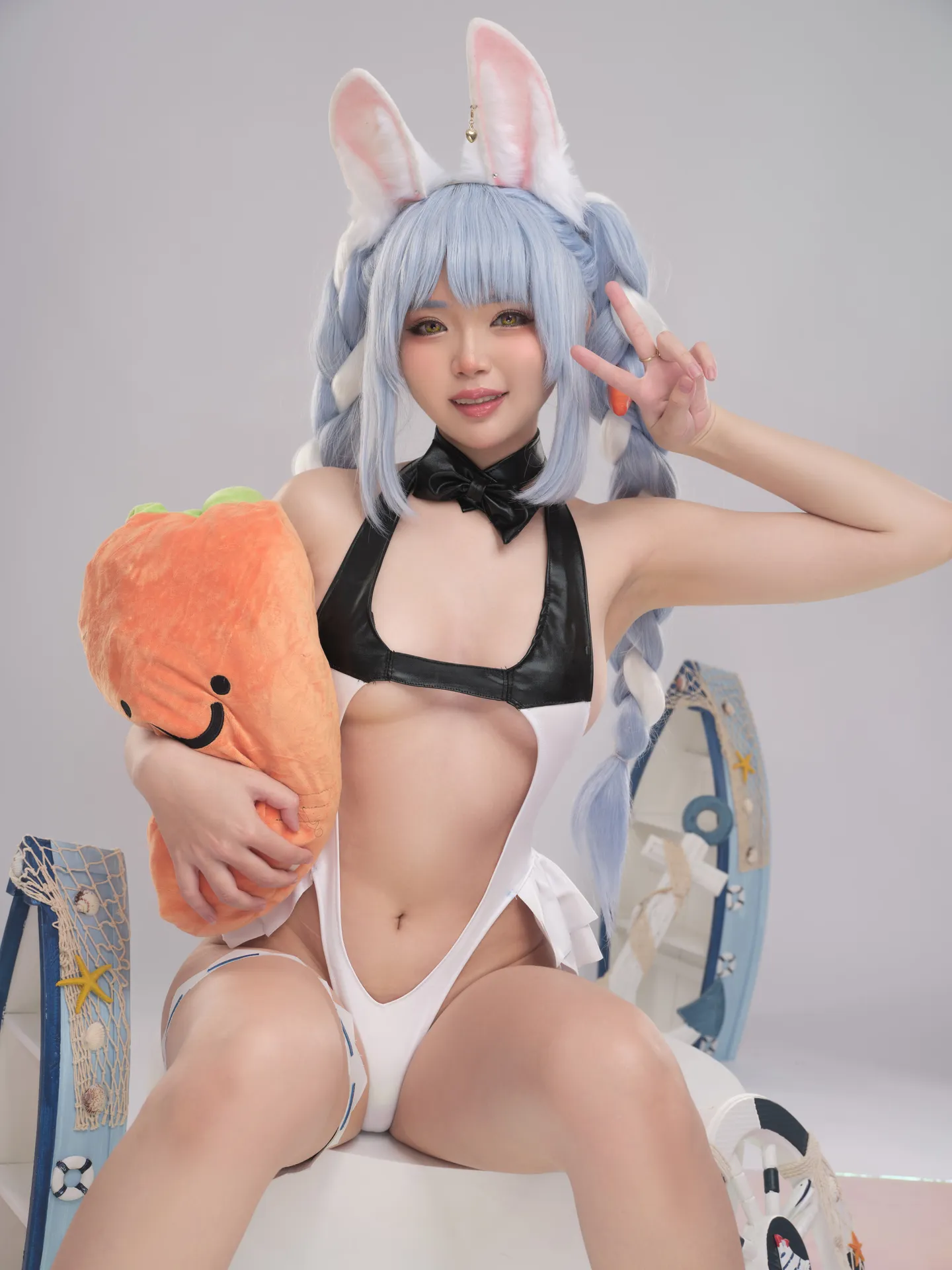 ZinieQ – Hololive Pekora [17P2V-694MB]
