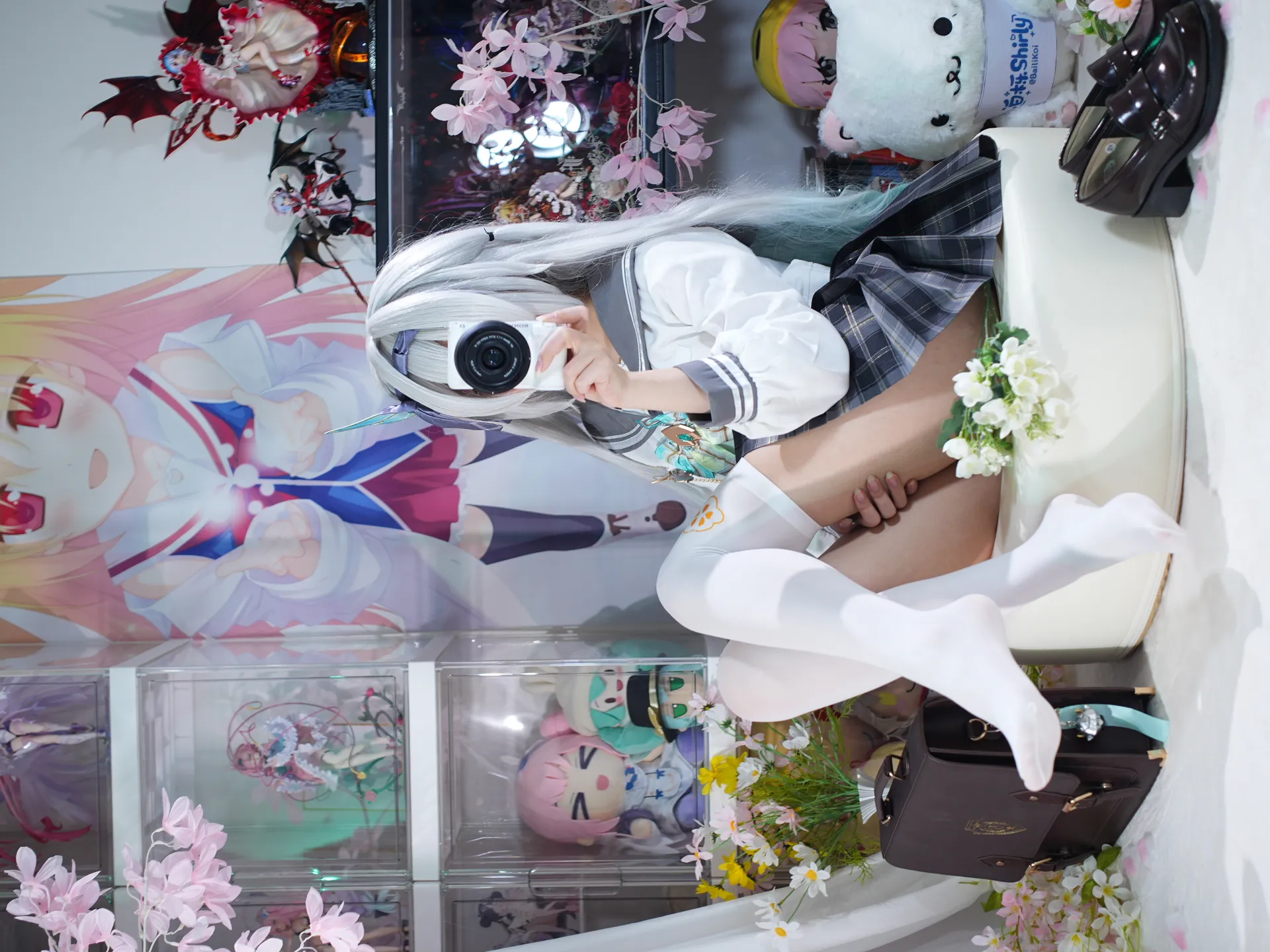 白栎Shirly - 春日流萤 [130P25V-7.46GB]