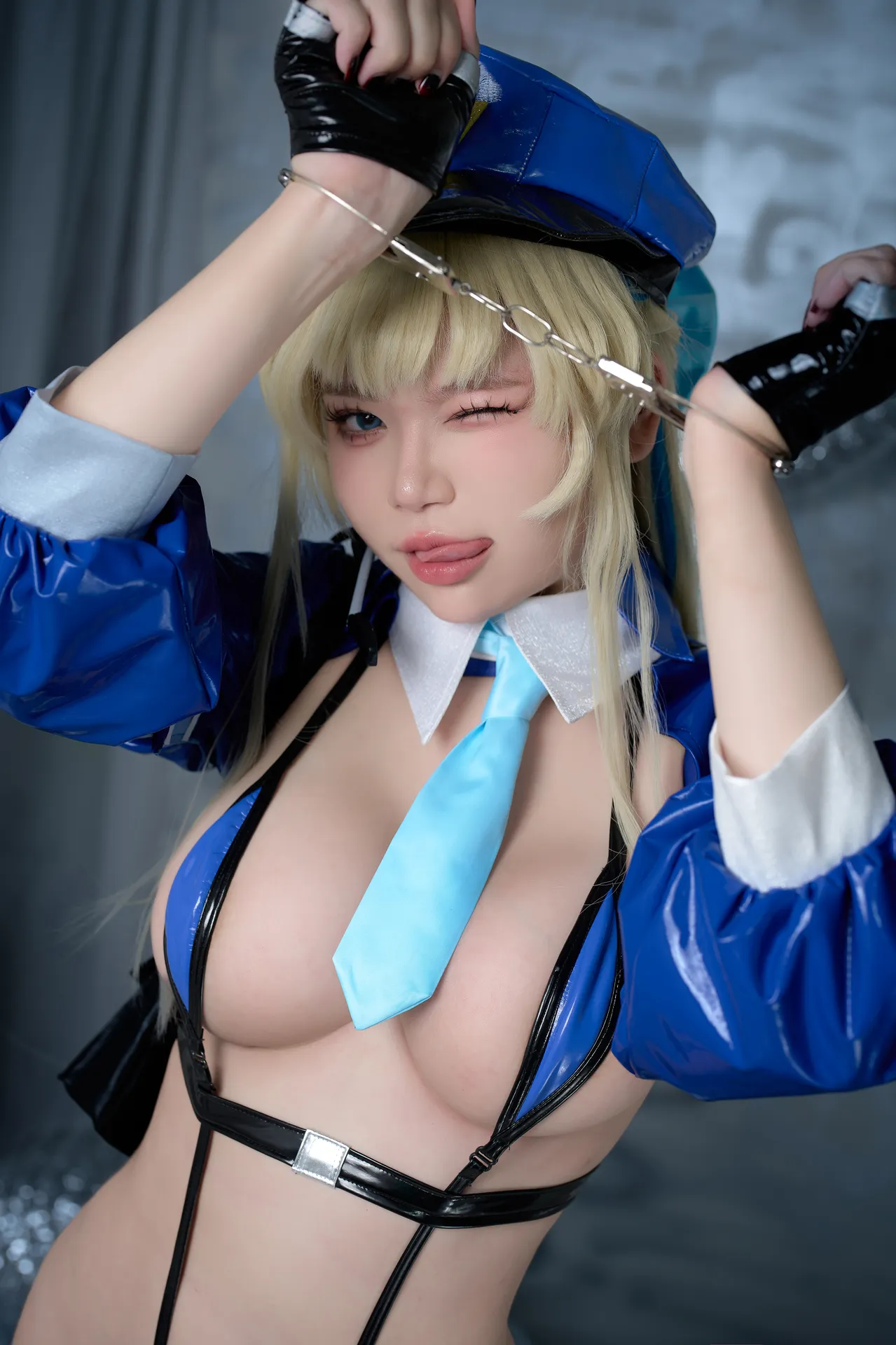 ZinieQ – Officer Toki [44P-328MB]
