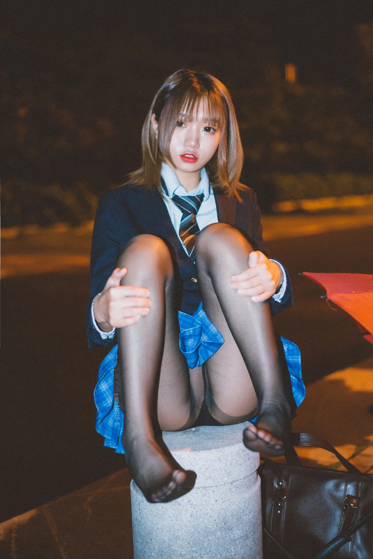 柒柒要乖哦 – 深夜公园JK [36P-476MB]