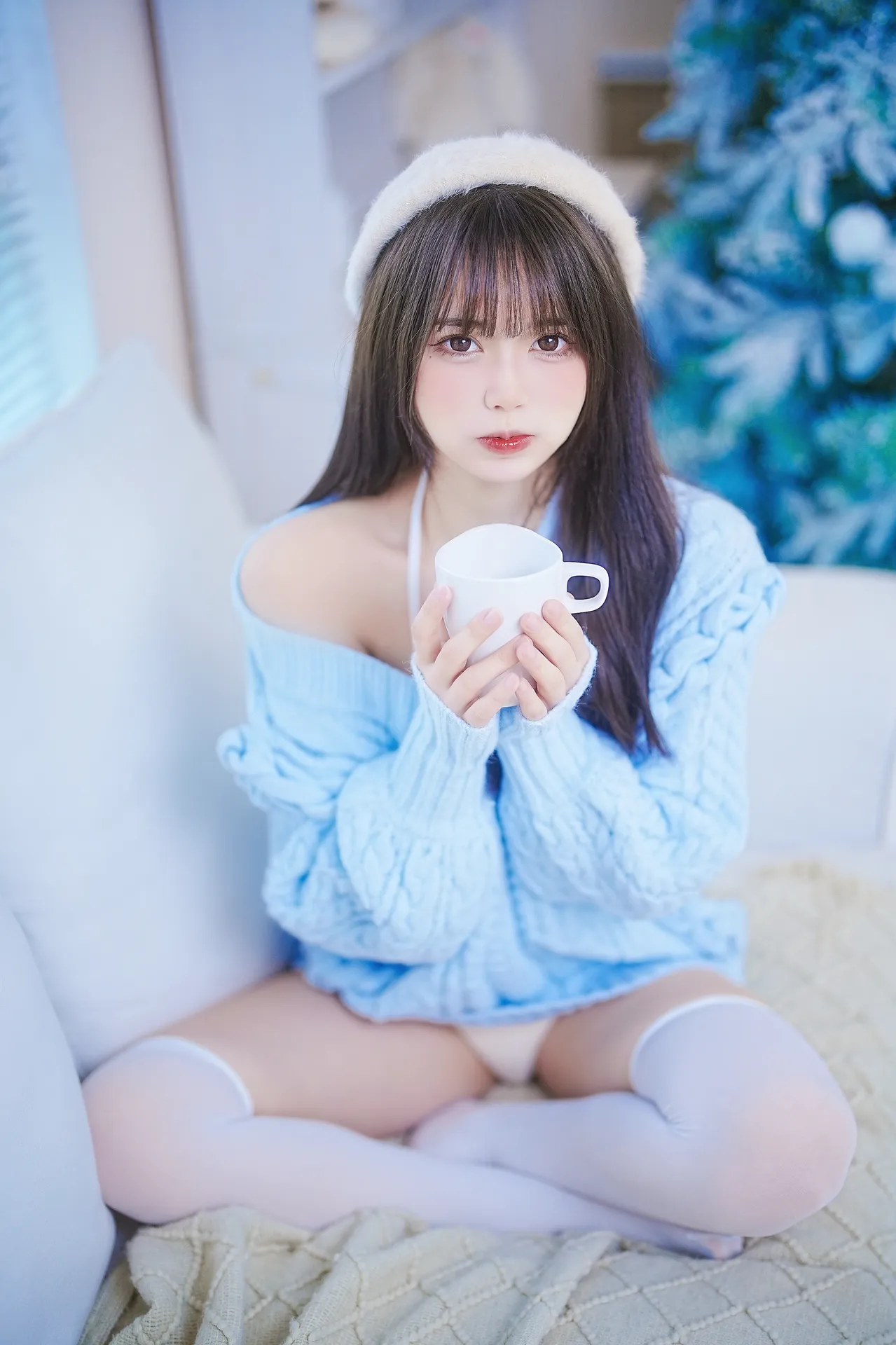 Tina很妖孽呀 – 蓝色秋冬毛衣 [27P-189MB]