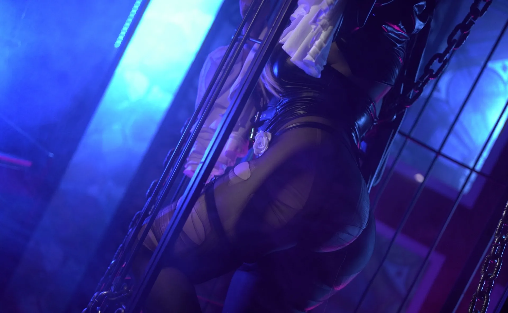 葛生w - 杀戮修女 [12P-410MB]