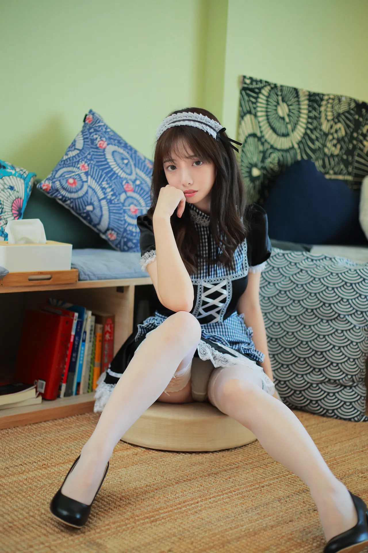 雯妹不讲道理 – 女仆写真 [17P-128MB]