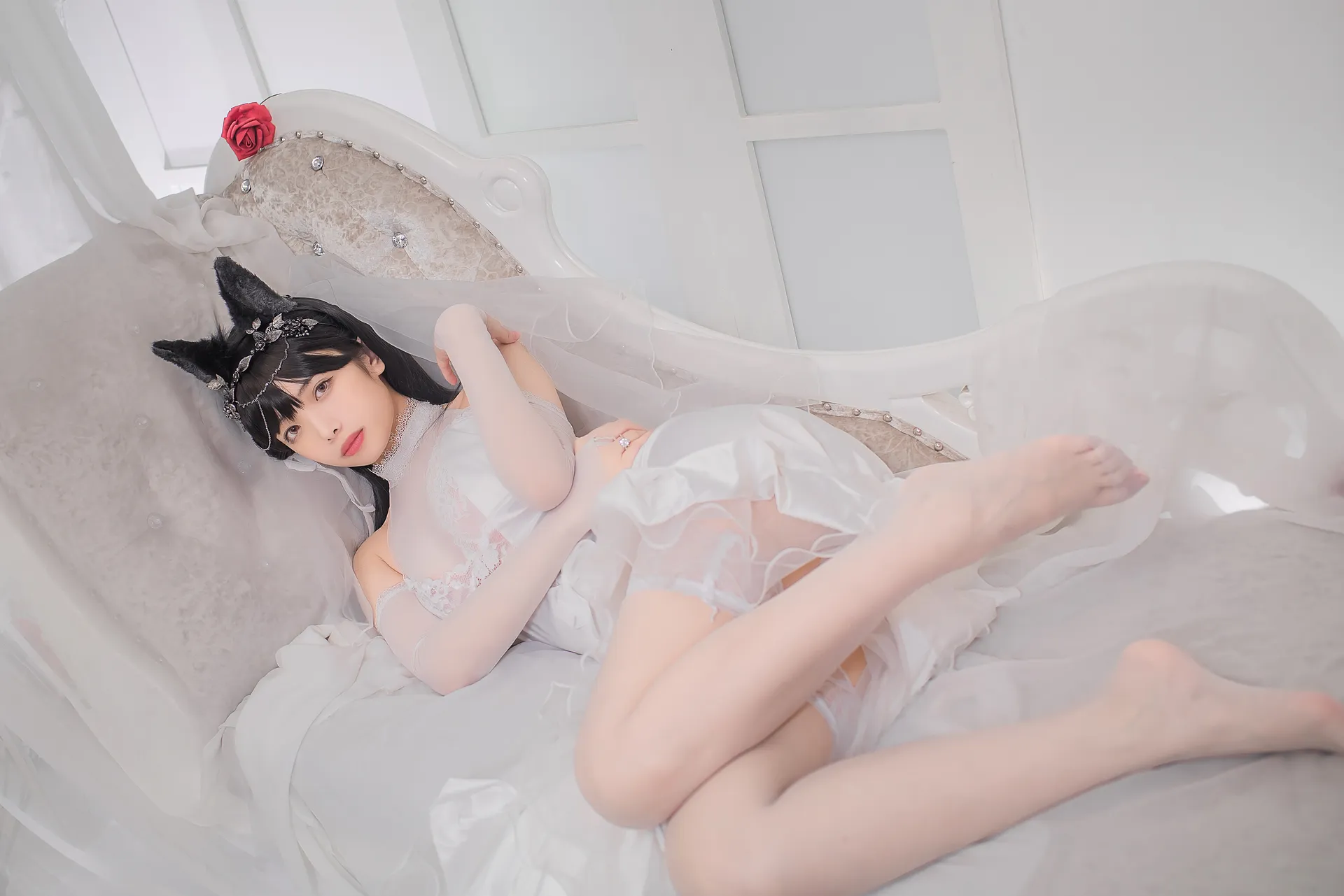 雯妹不讲道理 – 爱宕花嫁 [32P-354MB]