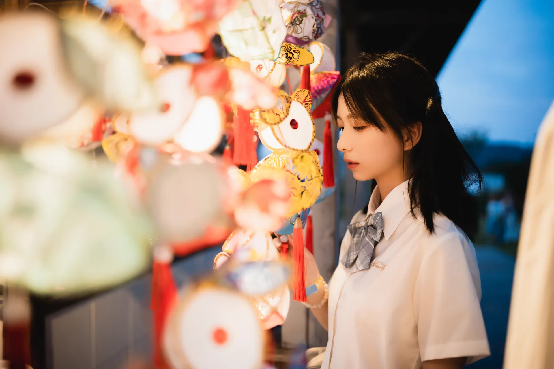 清青琴玖 - 中秋集会 [27P-529MB]