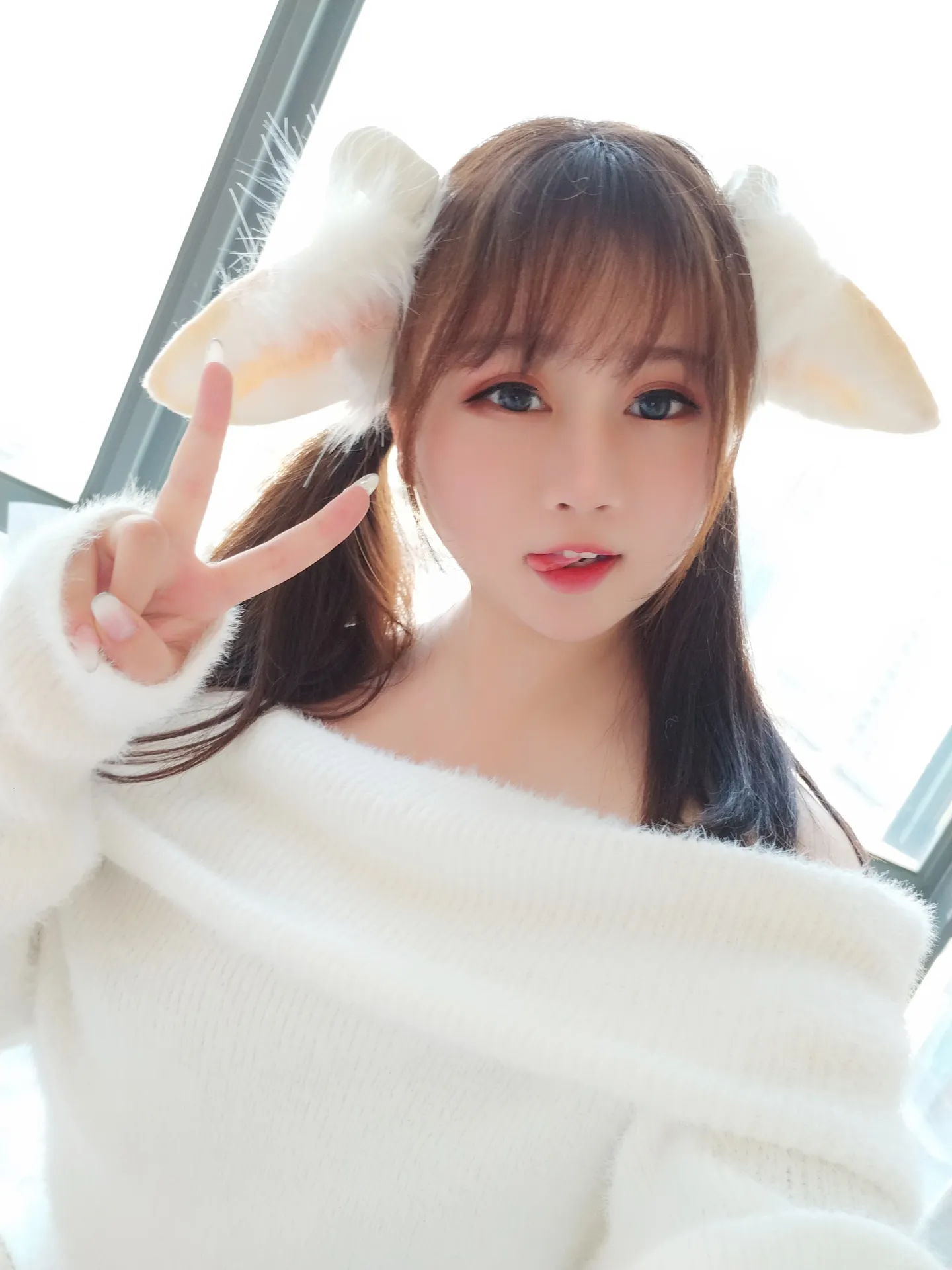 是依酱吖 – 羊咩咩 [33P-82MB]