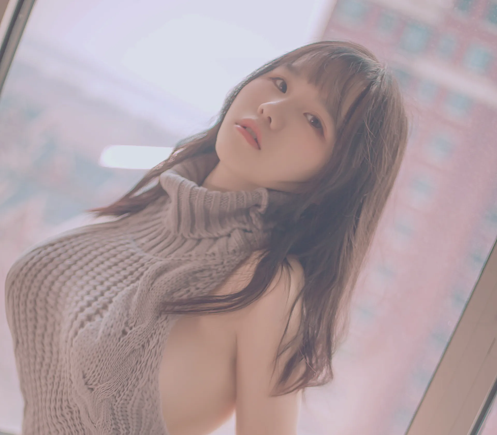 阿半今天很开心 - 露背毛衣 [28P-177MB]
