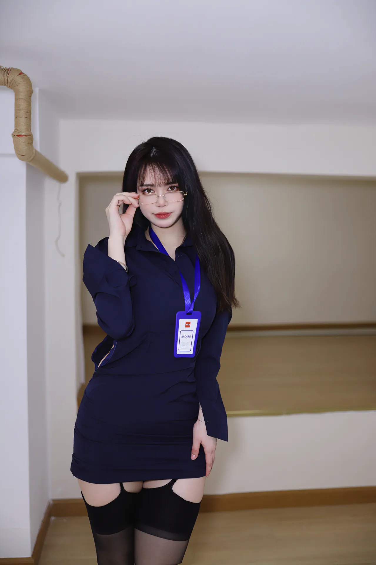 Tina很妖孽呀 – 职业装秘书 [46P-474MB]