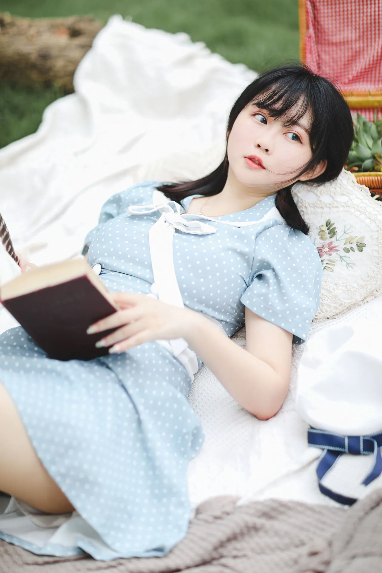 是依酱吖 - 依酱私人拍摄图 [30P-238MB]