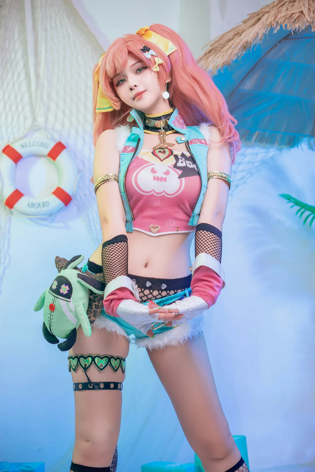 Pyon - Lay Nicole [66P-140MB]