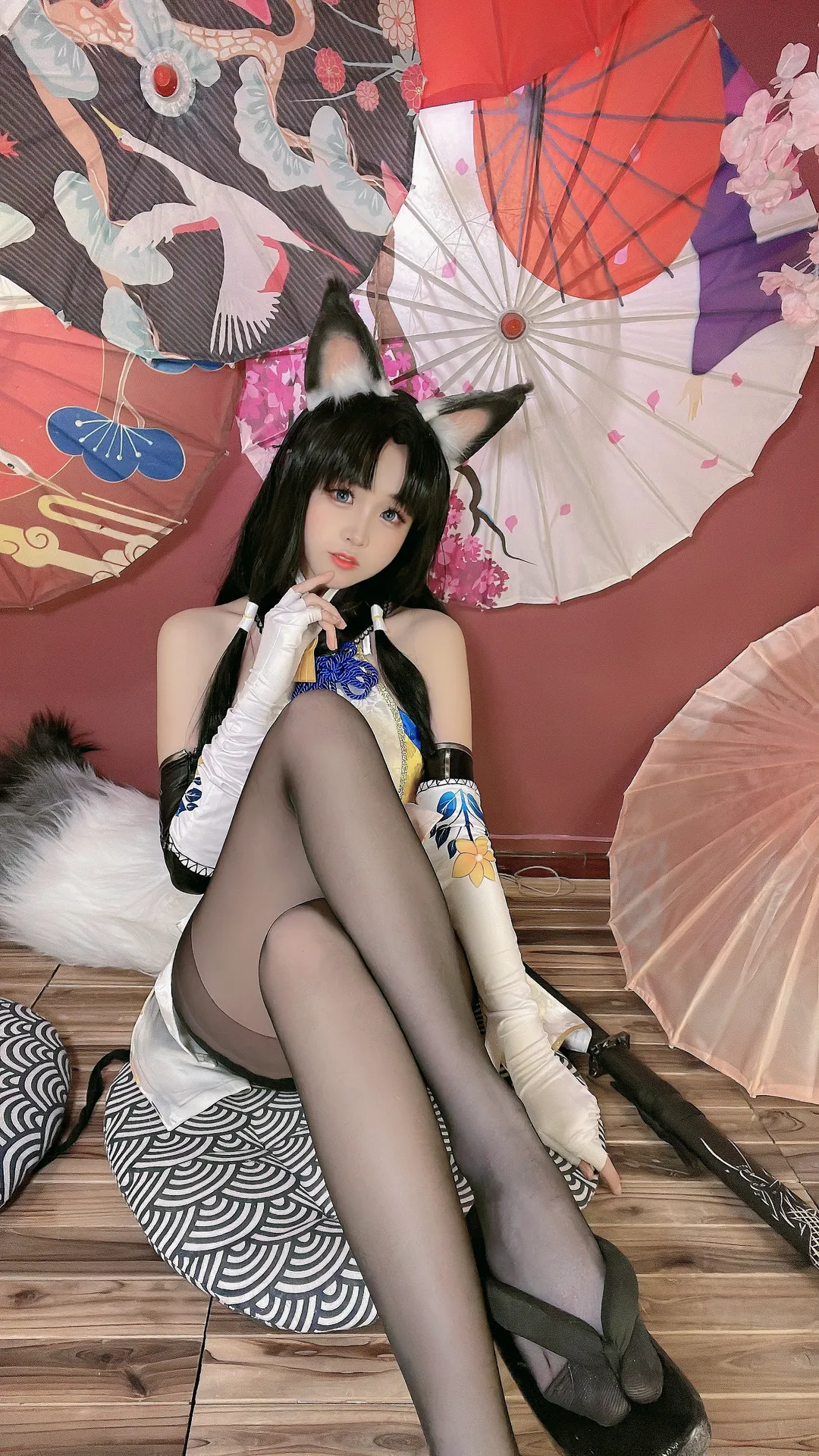 miko酱 - 胡桃 [44P-661MB]