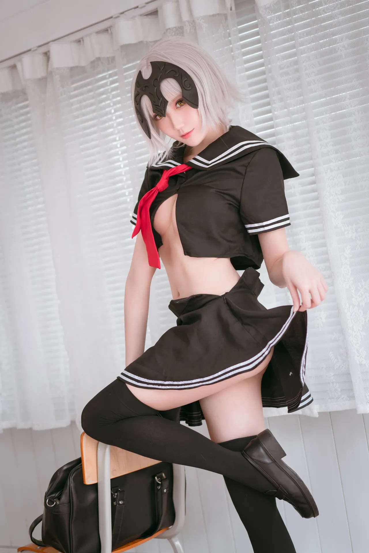 瓜希酱 – 黑贞德 校服 [13P-79MB]