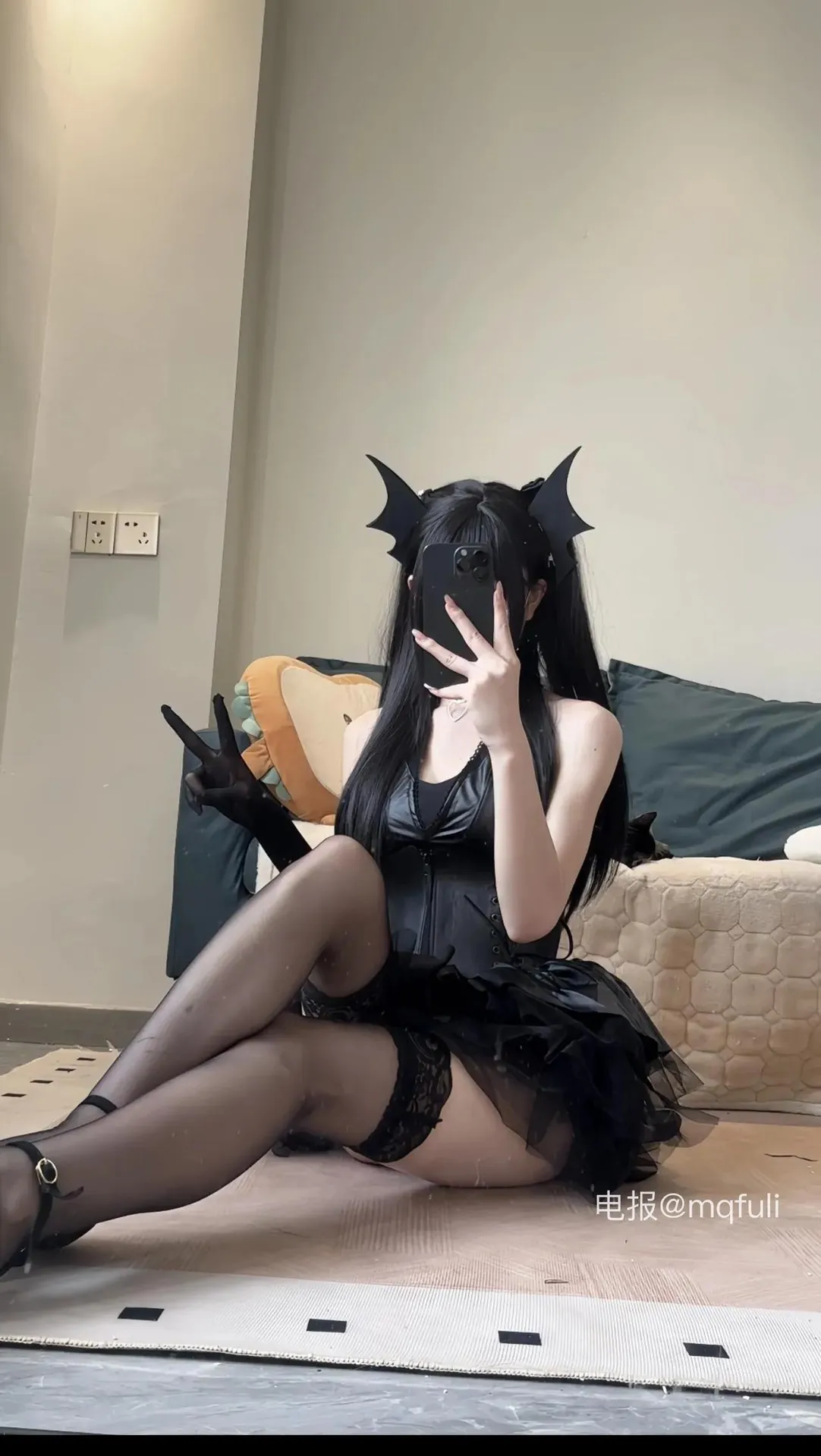 吨吨 - 吨吨的秘密岛遇 最新趣岛视图合集 [70P33V-733MB]
