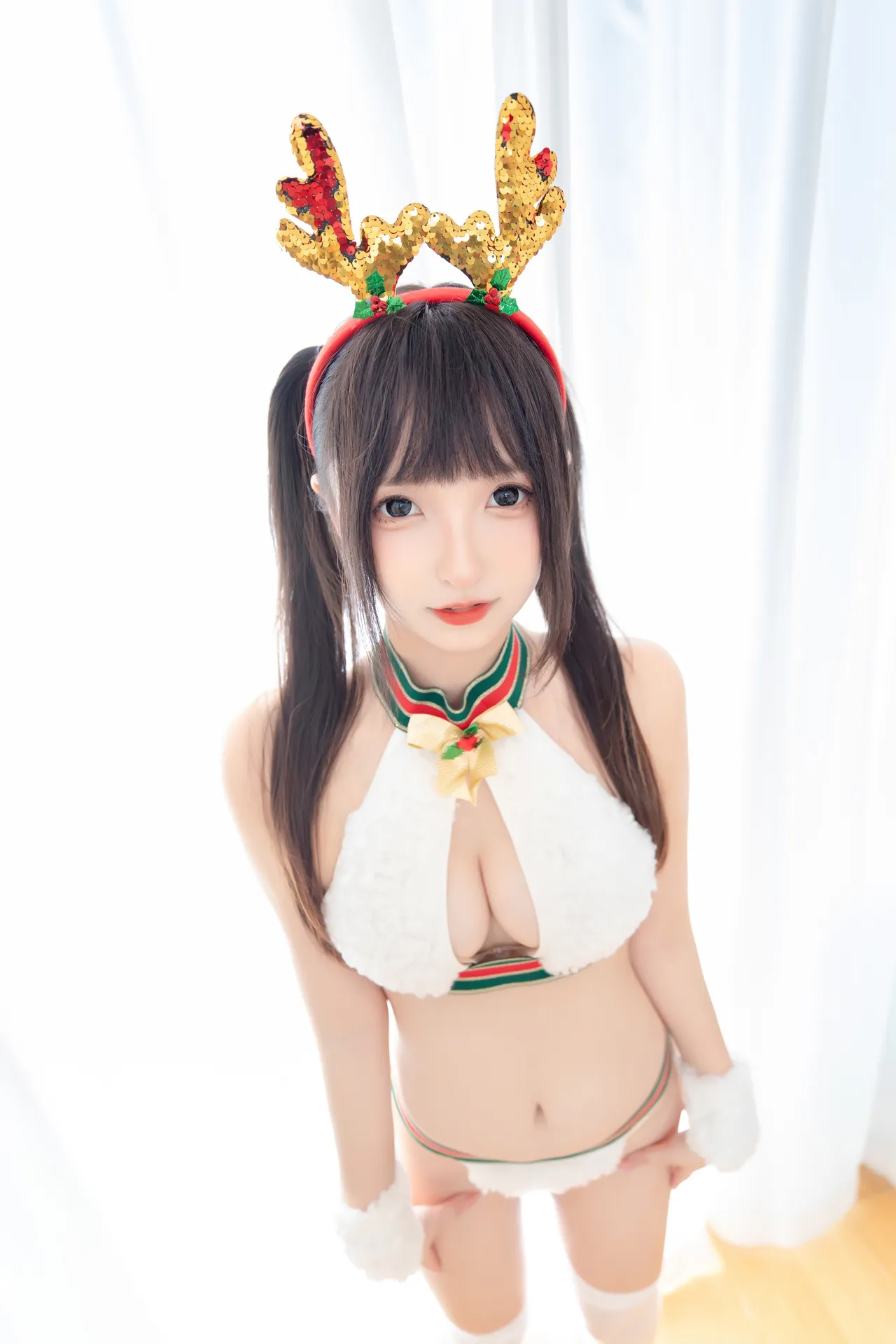 神楽坂真冬 – 纯白祈愿 [75P2V-250MB]