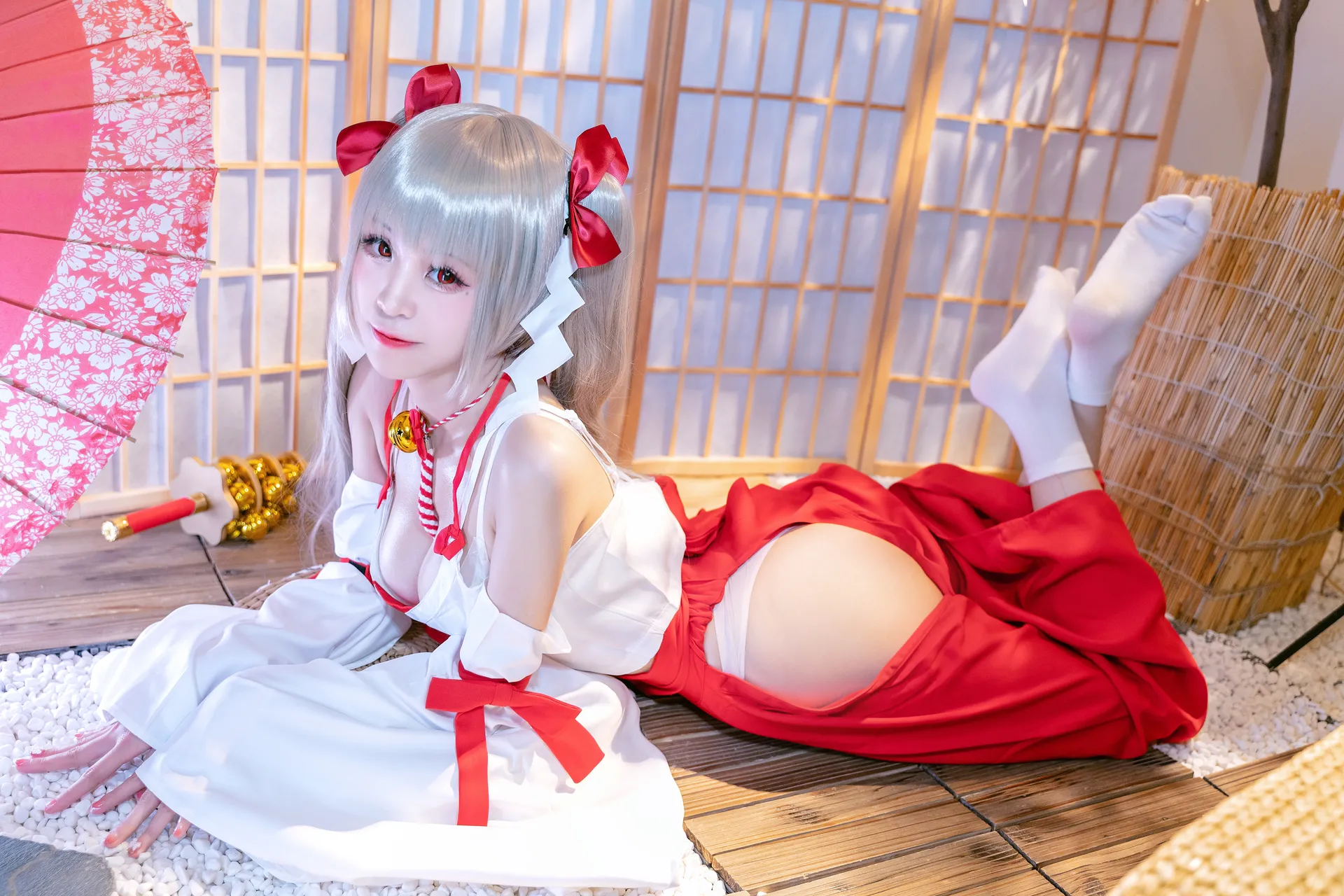 miko酱 - 可畏巫女 [23P-299MB]