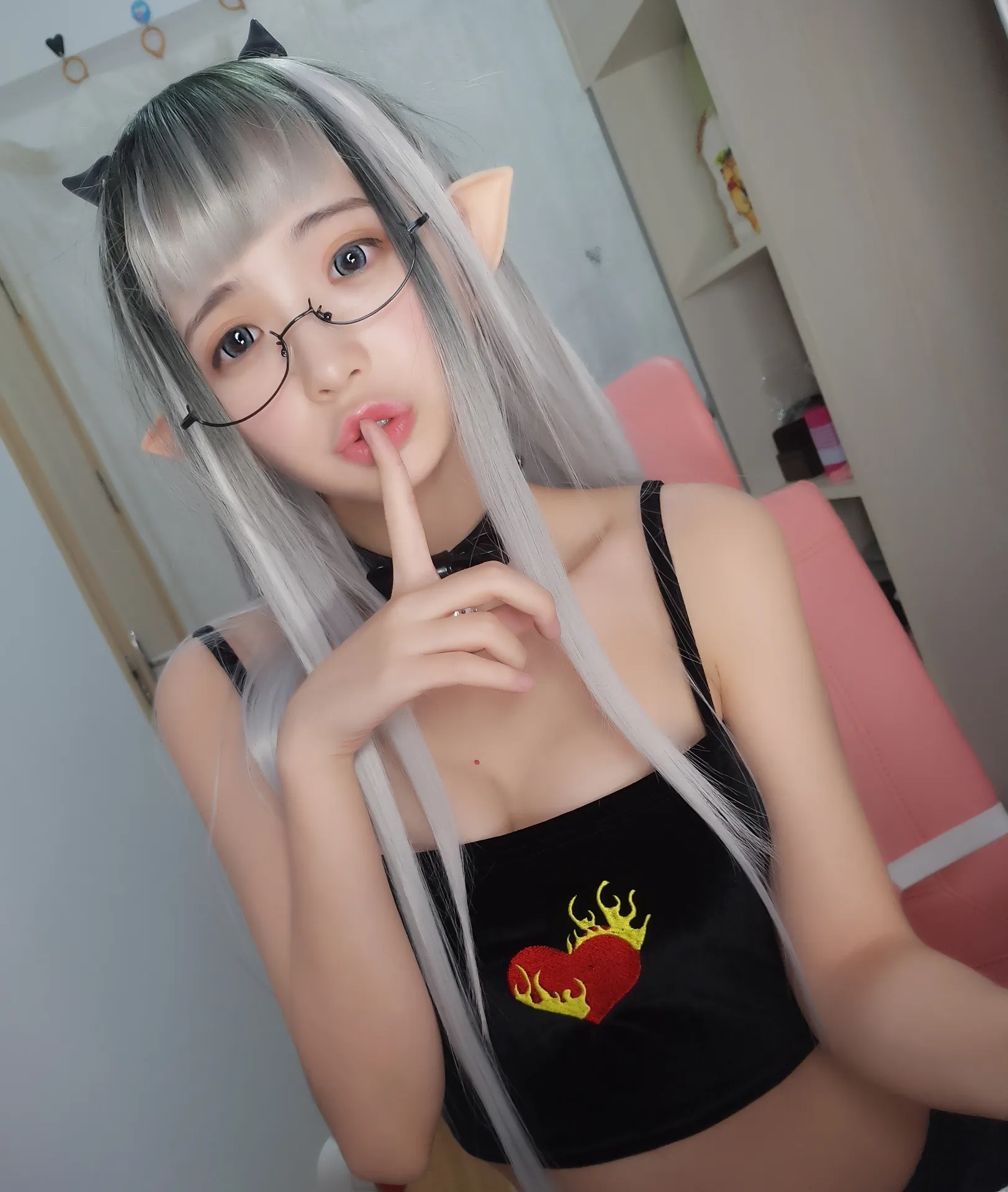 疯猫ss – 猫哥超凶 [9P-54MB]