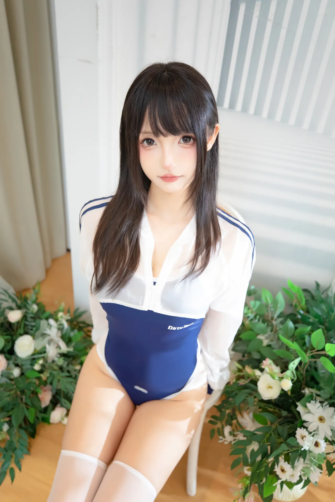 神楽坂真冬 - 夏日泳装 [75P2V-499MB]