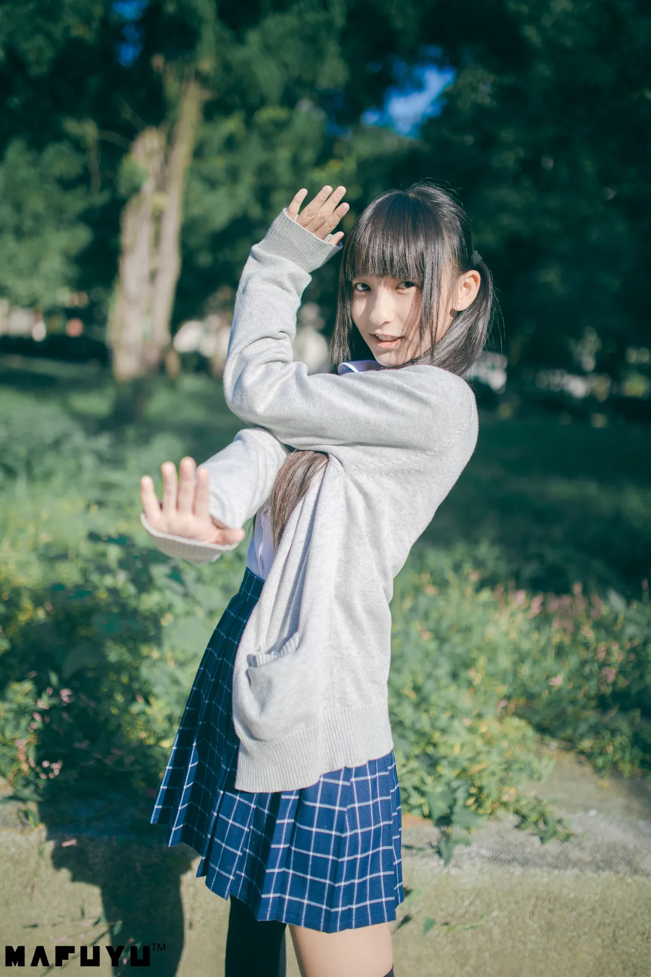 神楽坂真冬 - JK制服-A [79P-1.52GB]