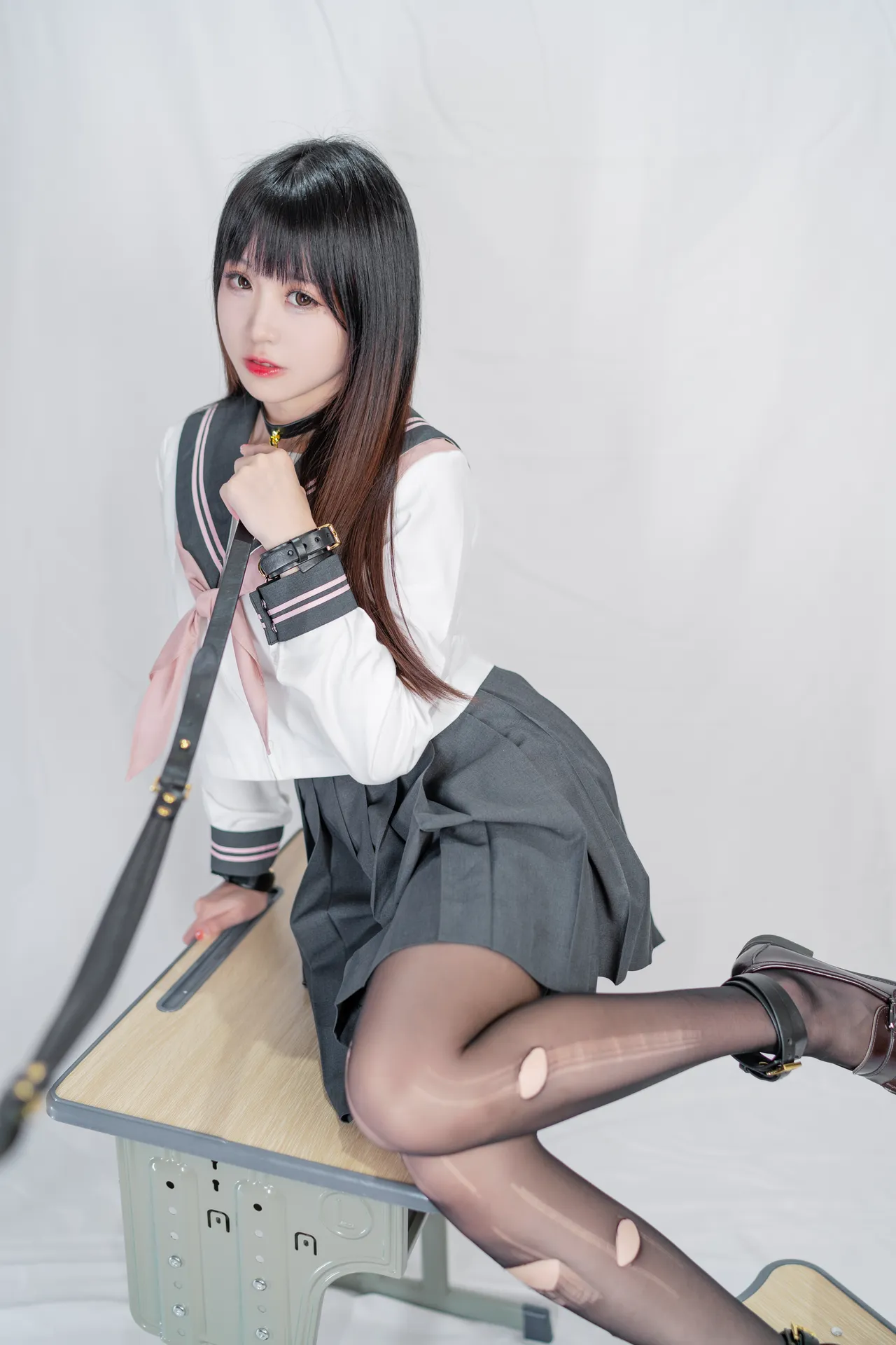 miko酱 - 放学后 [26P-258MB]
